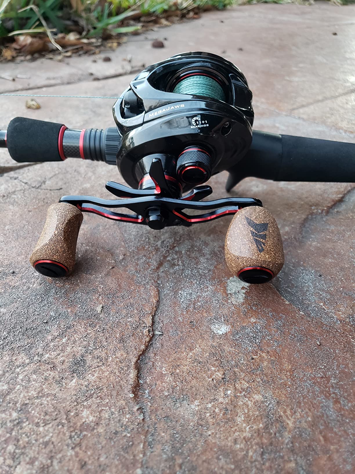 KastKing MegaJaws Elite Baitcasting Fishing Reel, New AutoMag Dual Braking System, Only 6.7oz, 17.64 LBs Carbon Fiber Drag, 11+1 Shielded BB, High Speed 5.4:1 to 9.1:1 Gear Ratios customer photo 1