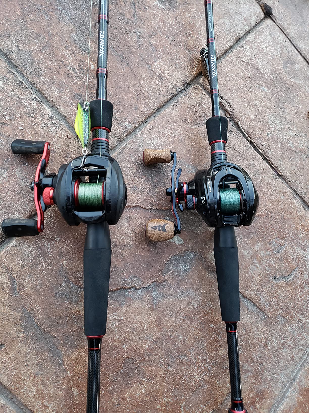KastKing MegaJaws Elite Baitcasting Fishing Reel, New AutoMag Dual Braking System, Only 6.7oz, 17.64 LBs Carbon Fiber Drag, 11+1 Shielded BB, High Speed 5.4:1 to 9.1:1 Gear Ratios customer photo 2
