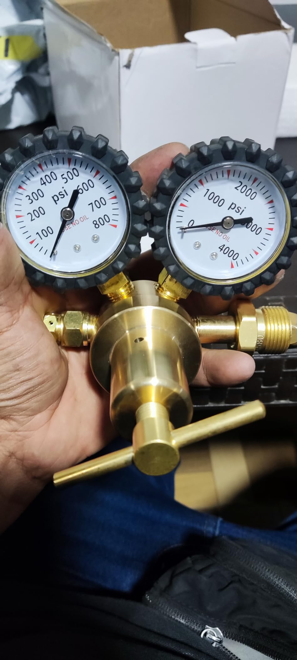 Nitrogen Regulator with 0-800 PSI Delivery Pressure, 60