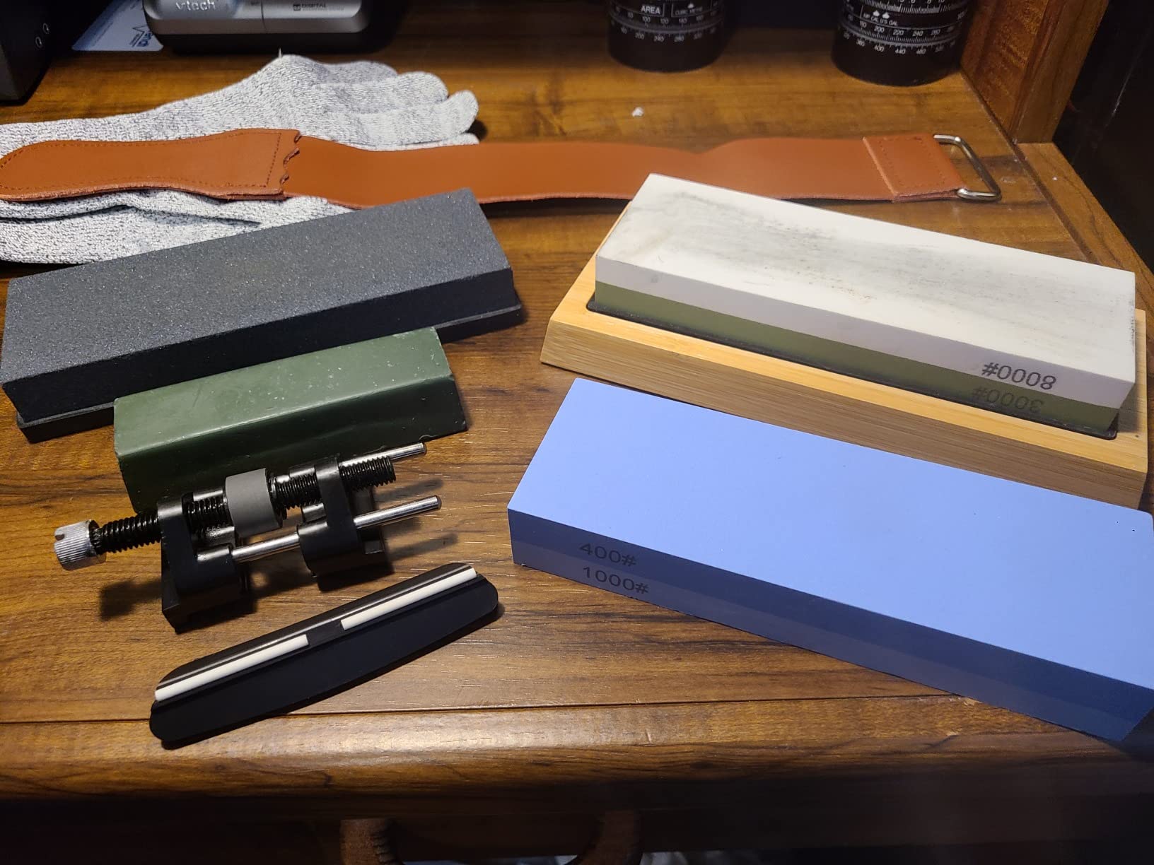 YeopAsda Knife Sharpening Stone Set - Premium 4 Side Grit 400/1000 3000/8000 Whetstone Sharpener Kit - Non-Slip Bamboo Base,Cut Resistant Gloves, Angle Guide,Flatting Stone,Honing Guide,Leather Strop customer photo 2
