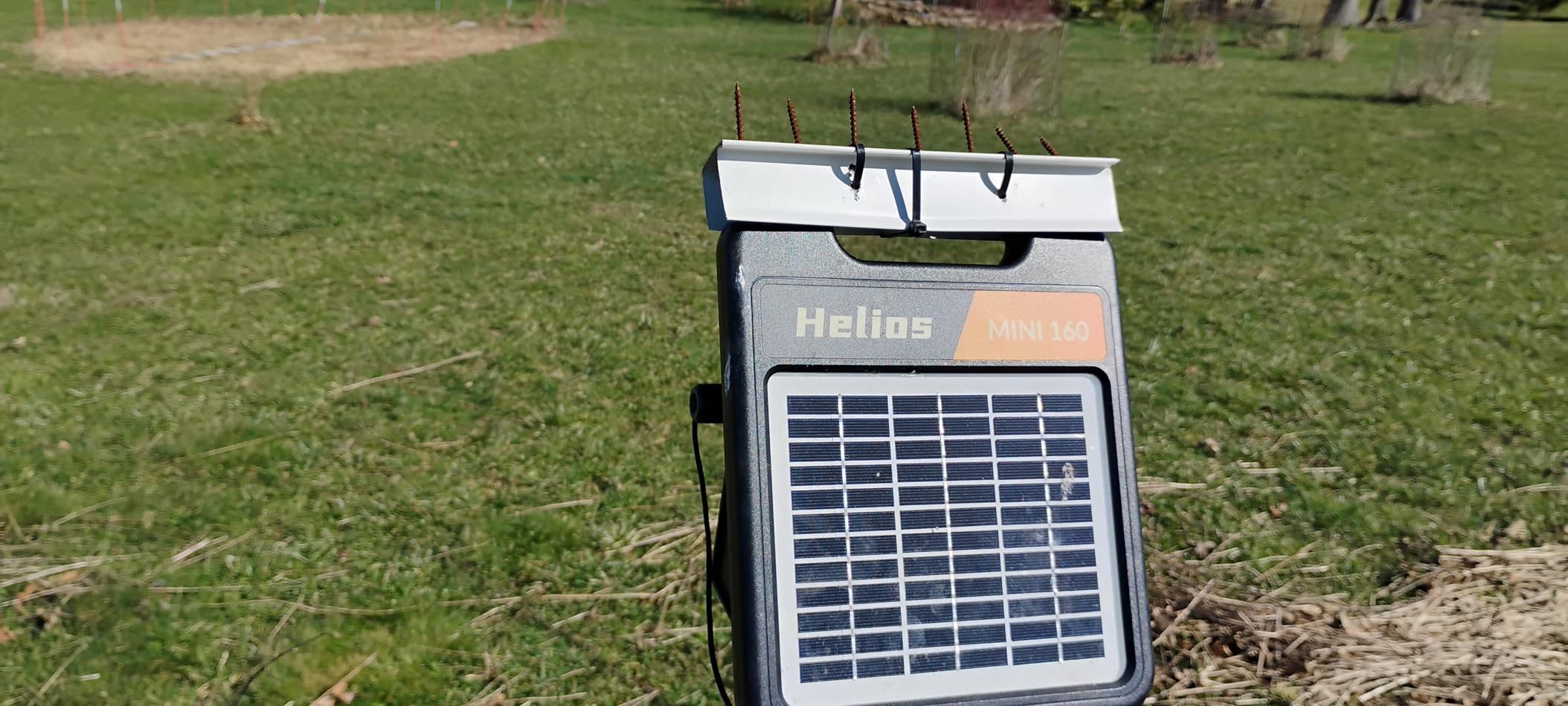 Andmon MINI400 20 Miles Solar Electric Fence Charger with Day/Night Mode 0.4J Output Energy Electric Fence Energizer customer photo 1