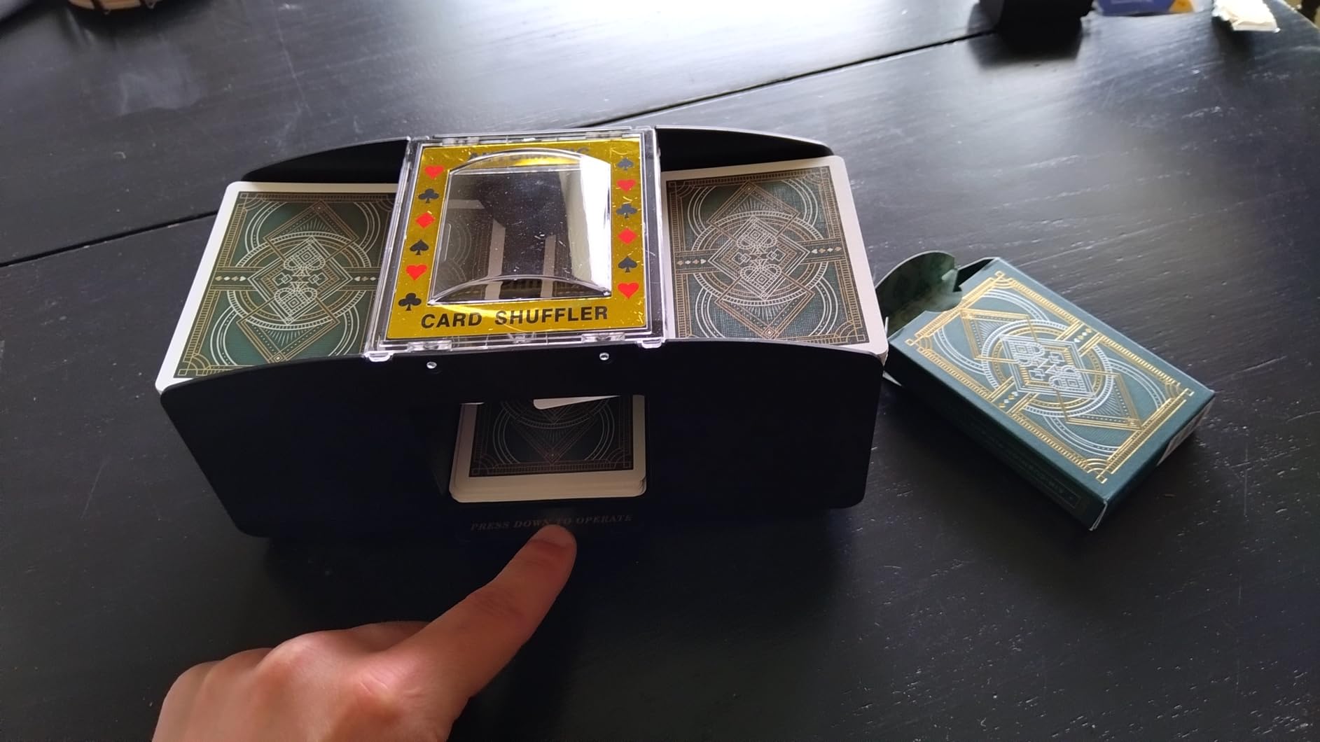 FEIERYA Automatic Card Shuffler 2/1/4/6 Deck, Battery-Operated Electric UNO Poker Shuffler, Playing Card Shuffler for Home Card Game, Travel customer photo 1