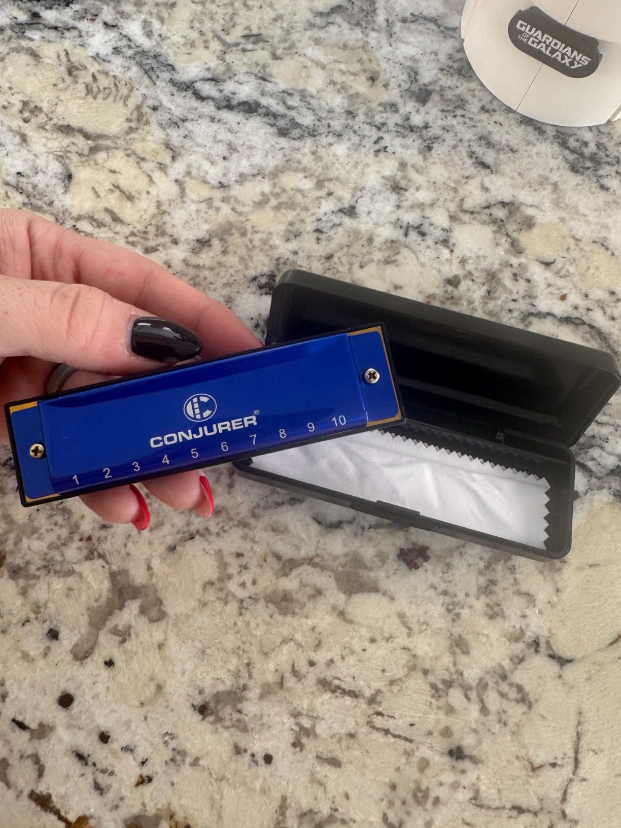 CONJURER Blues Harmonica for Students Adult Beginners 10 Hole Diatonic Harmonica Key of C, Metal Mouth Organ C Key Brass Reed with Case, Red customer photo 2