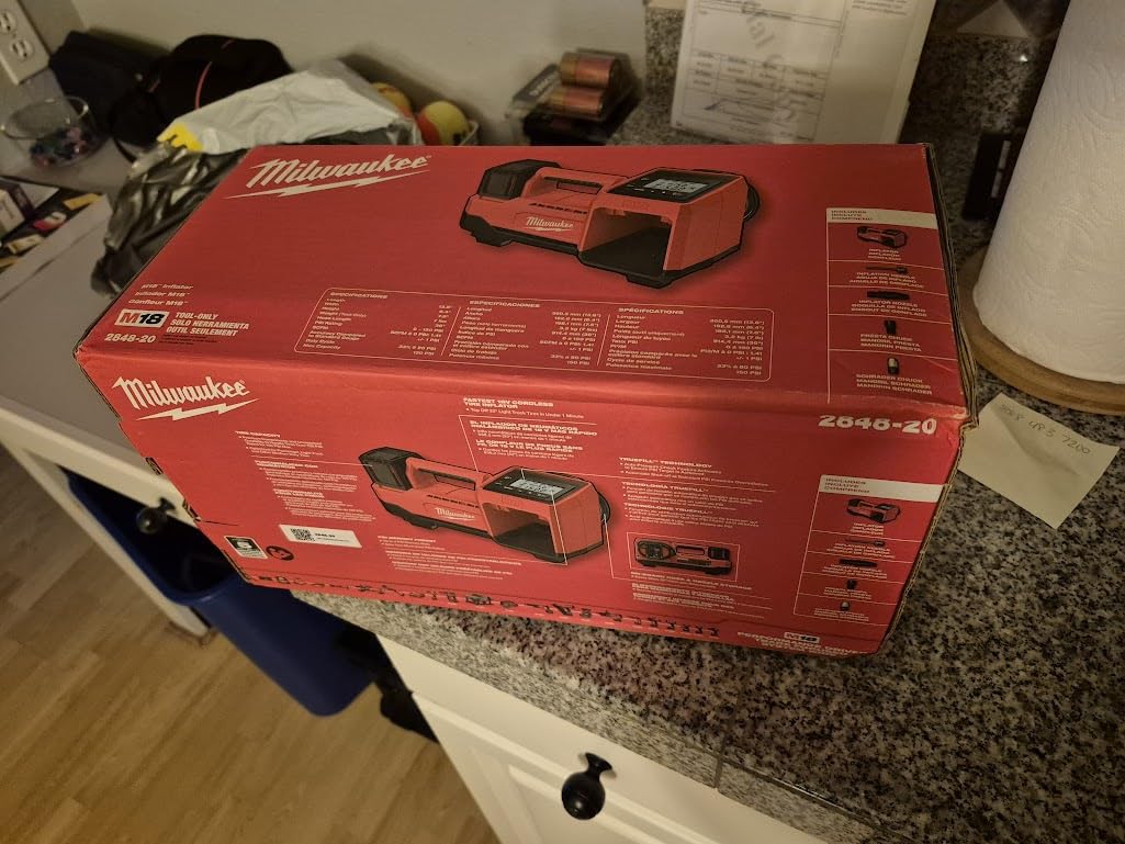 Milwaukee M18 Inflator 2848-20 customer photo 2