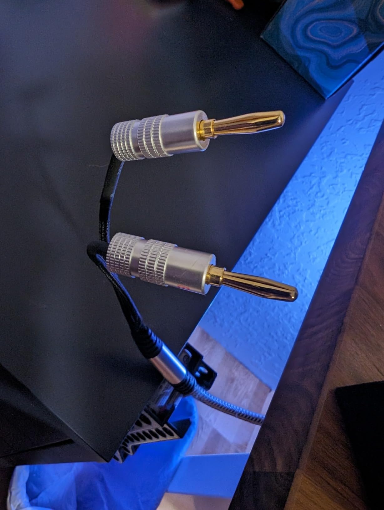 Elecan 14 AWG Speaker Cable Wire 15 Feet with Gold-Plated Banana Tip Plugs - CL2 Rated - In Wall - Heavy Duty Nylon Braided, Oxygen-Free Copper (OFC) - with 5 Cable Ties customer photo 1
