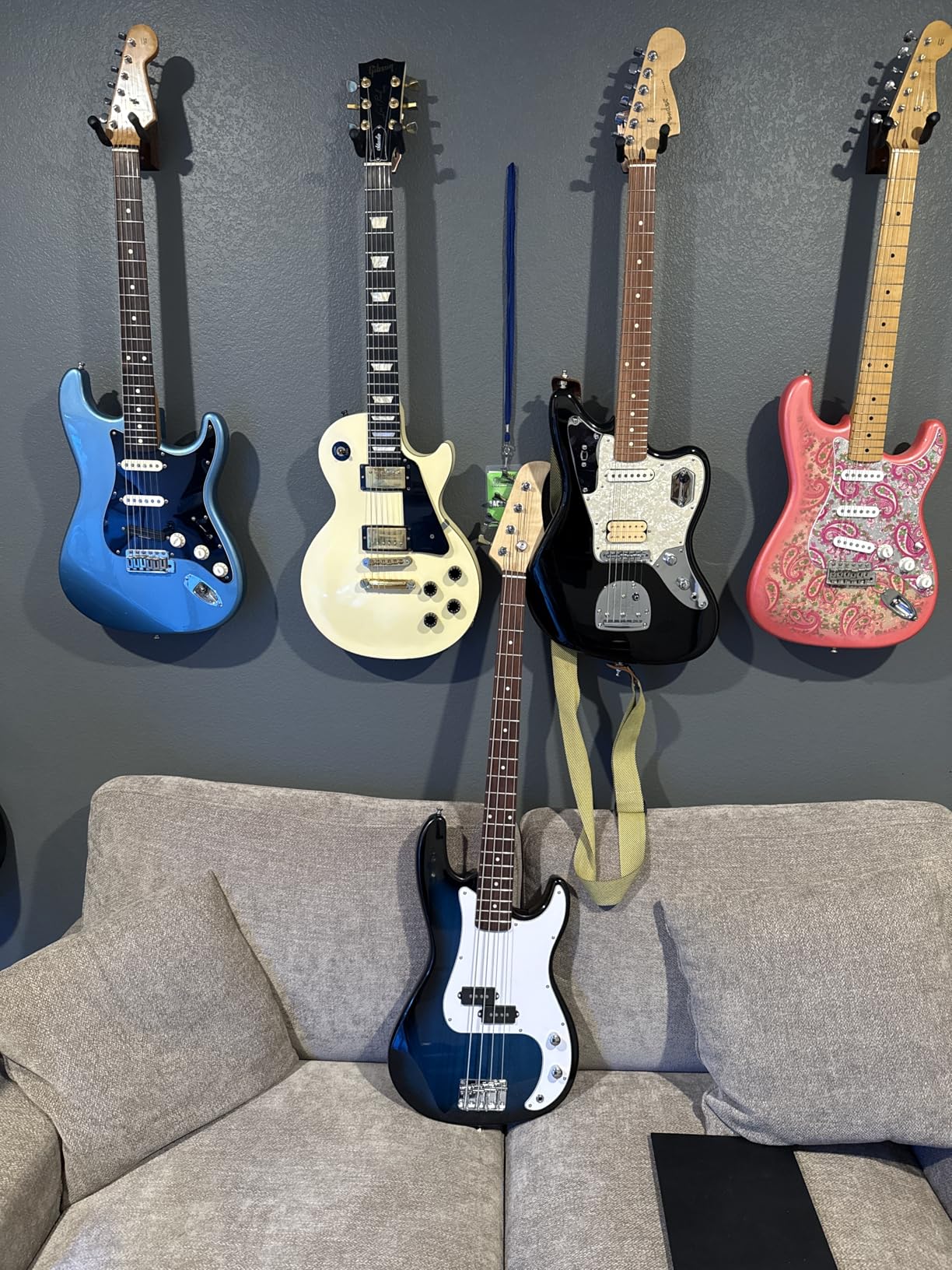 Ktaxon 4 String Electric Bass Guitar PB-Style Beginner Kit with 20W Amp customer photo 1