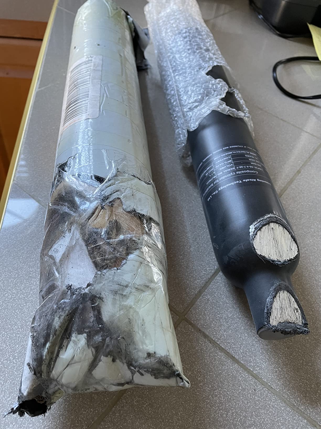 TUXING 30Mpa 4500Psi Carbon Fiber HPA Tank, 0.7L 42Cu in 700cc Composite Cylinder Paintball Hunting for PCP Air Rifle Gun Daystate and FX Thread M18 * 1.5 customer photo 2