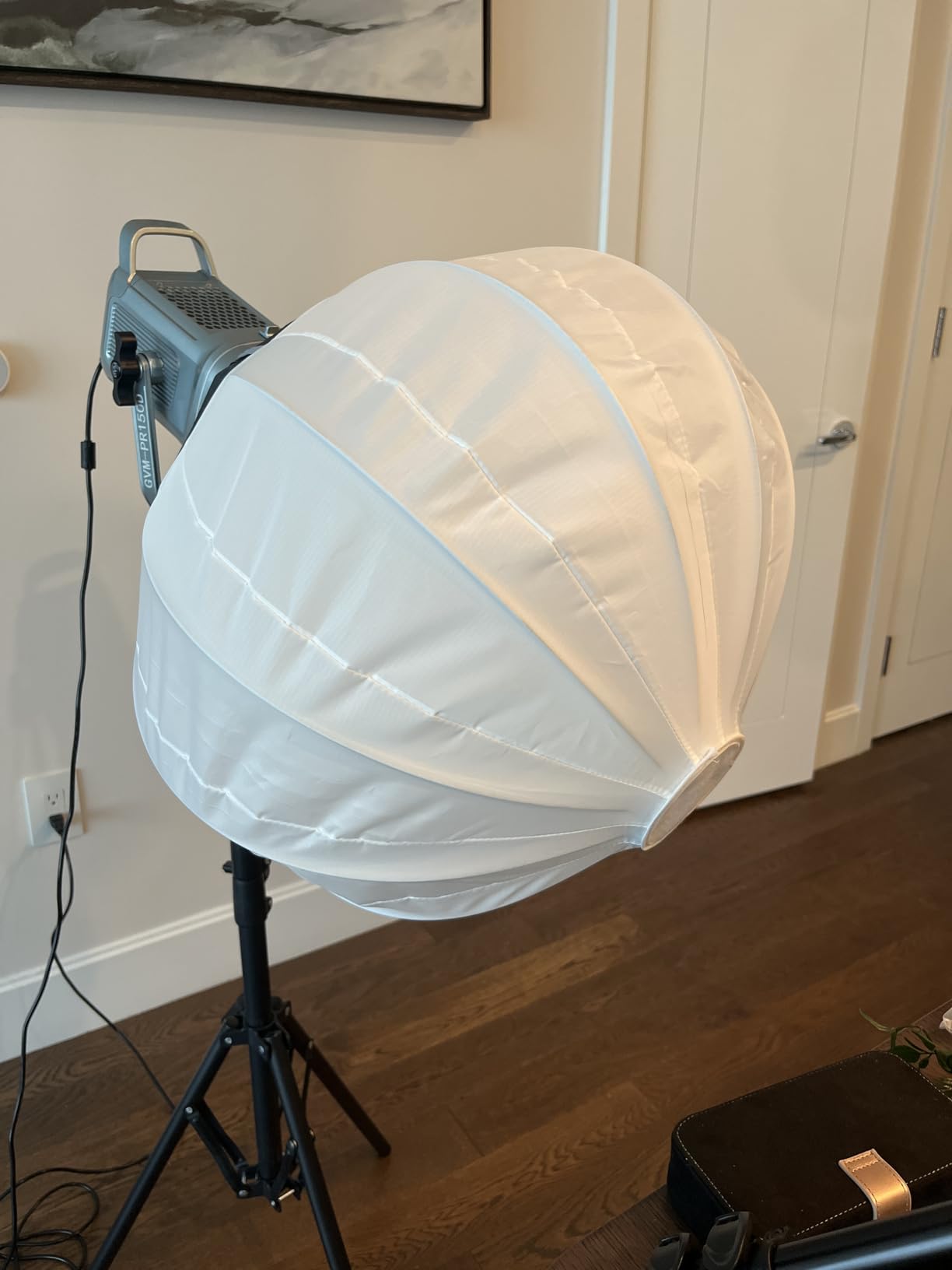 GVM 150W Video Light Kit with Lantern Softbox & Stand, Bi-Color 2700K-7500K, CRI 97+, Bluetooth Control customer photo 2