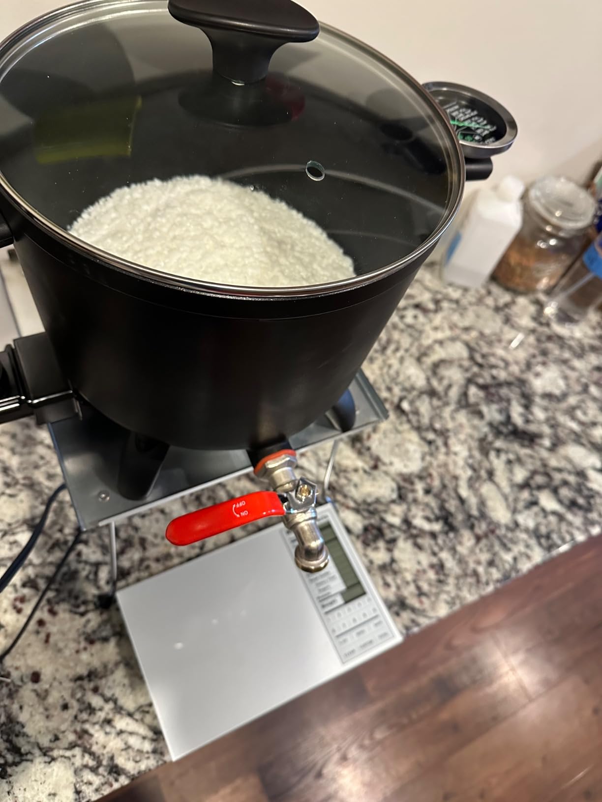 wonnv Electric Wax Melter for Candle Making, 7 Qts (14 Lbs), Soy Wax Melting Pot Kit with Quick Pour Valve customer photo 1
