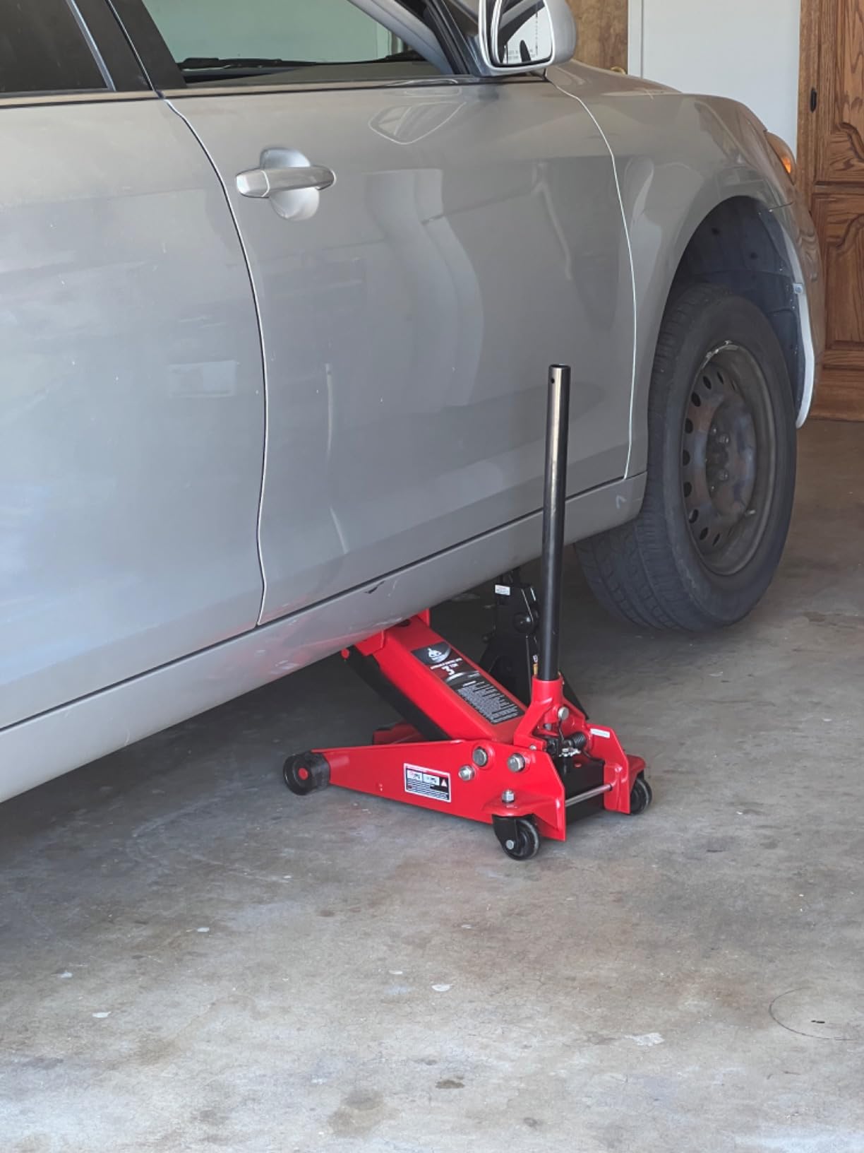 Jack Boss Floor Jack 3 Ton Capacity Fast Lift Service Jack Steel Heavy Duty Hydraulic Car Jack customer photo 2