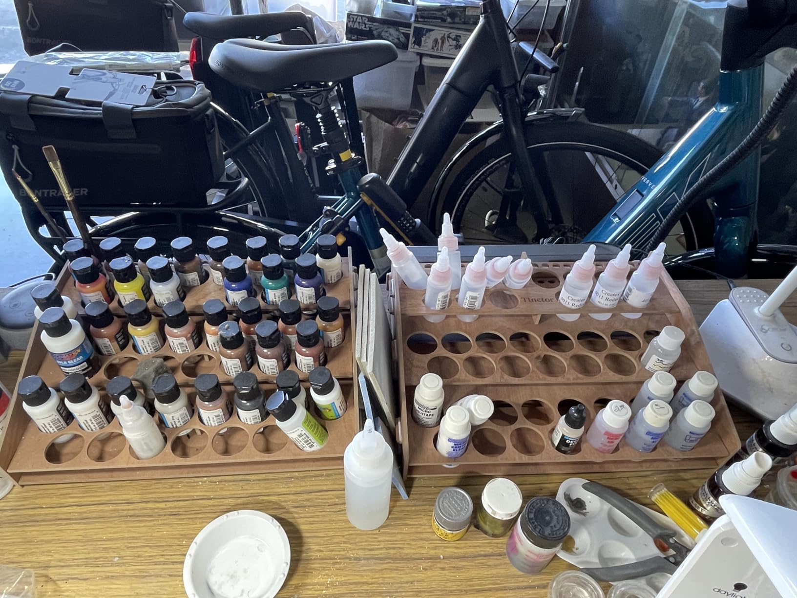 tinctor Wooden Paint Organizer & Paint Brush Holder, for 44 Bottles & 22 Brushes Storage - Craft Acrylic Miniature Paint Rack customer photo 1