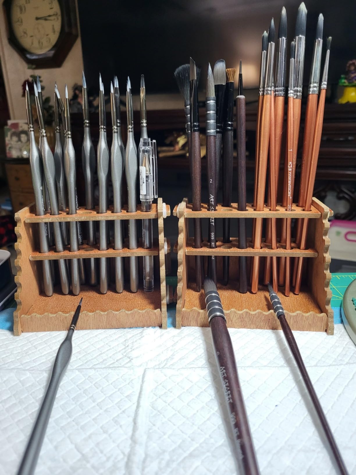 tinctor Wooden Paint Organizer & Paint Brush Holder, for 44 Bottles & 22 Brushes Storage - Craft Acrylic Miniature Paint Rack customer photo 2
