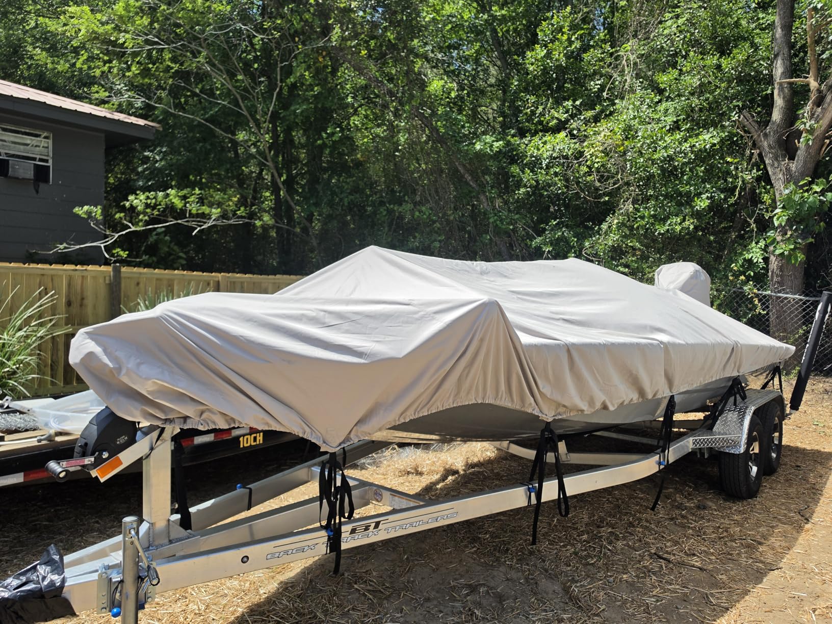 1200D Waterproof Boat Cover - Fits 16' to 18.5' ft Bass, V-Hull, Tri-Hull, Fish & Ski, Runabout Bowrider Boats - Heavy Duty Canvas Black customer photo 2