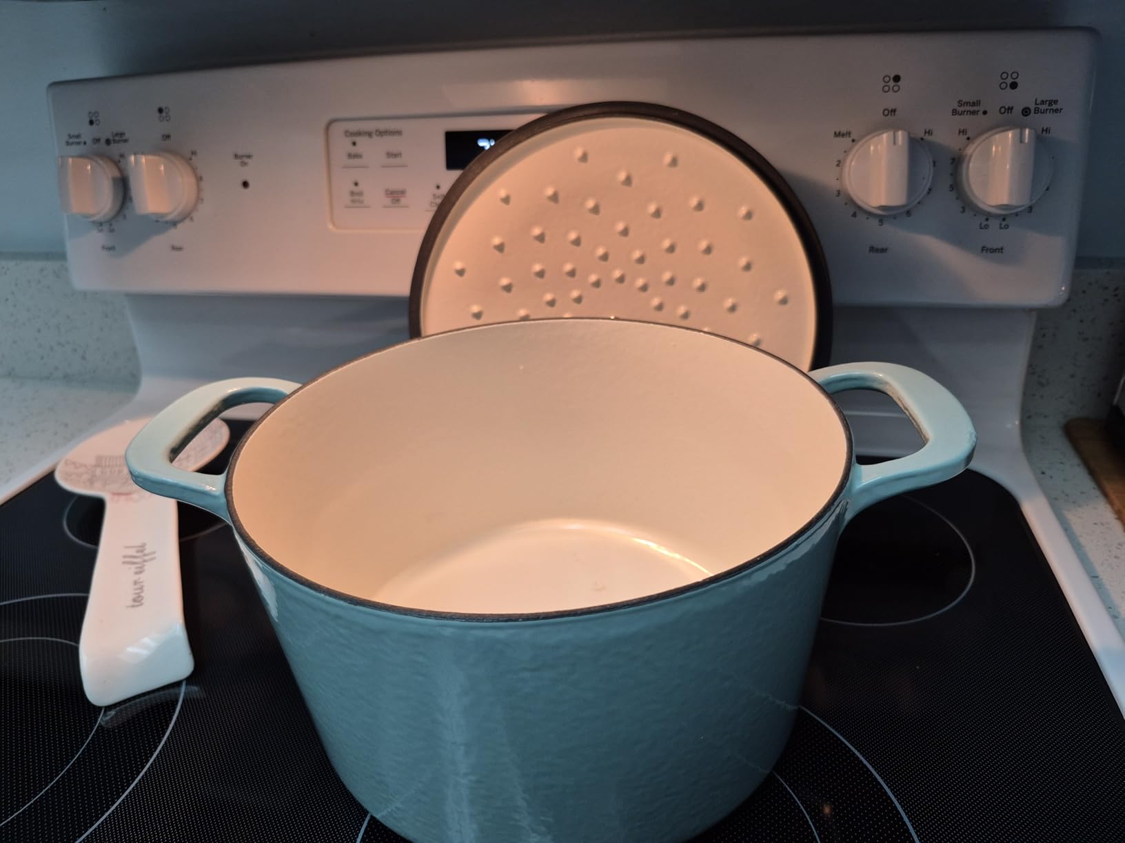 MARTHA STEWART Gatwick 7-Quart Enamel Cast Iron Dutch Oven - Linen Color with Silver Knob customer photo 2