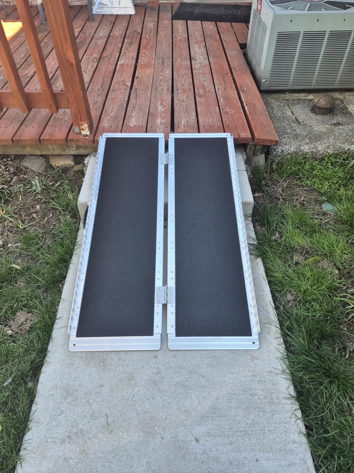 VNN Portable Wheelchair Ramp 6FT, Seamless Non-Slip Aluminum Ramps for Wheelchairs for Home, Handicap Wheelchair Ramps for Home Steps, Aluminum Loading Dock Plates, Doorways customer photo 1