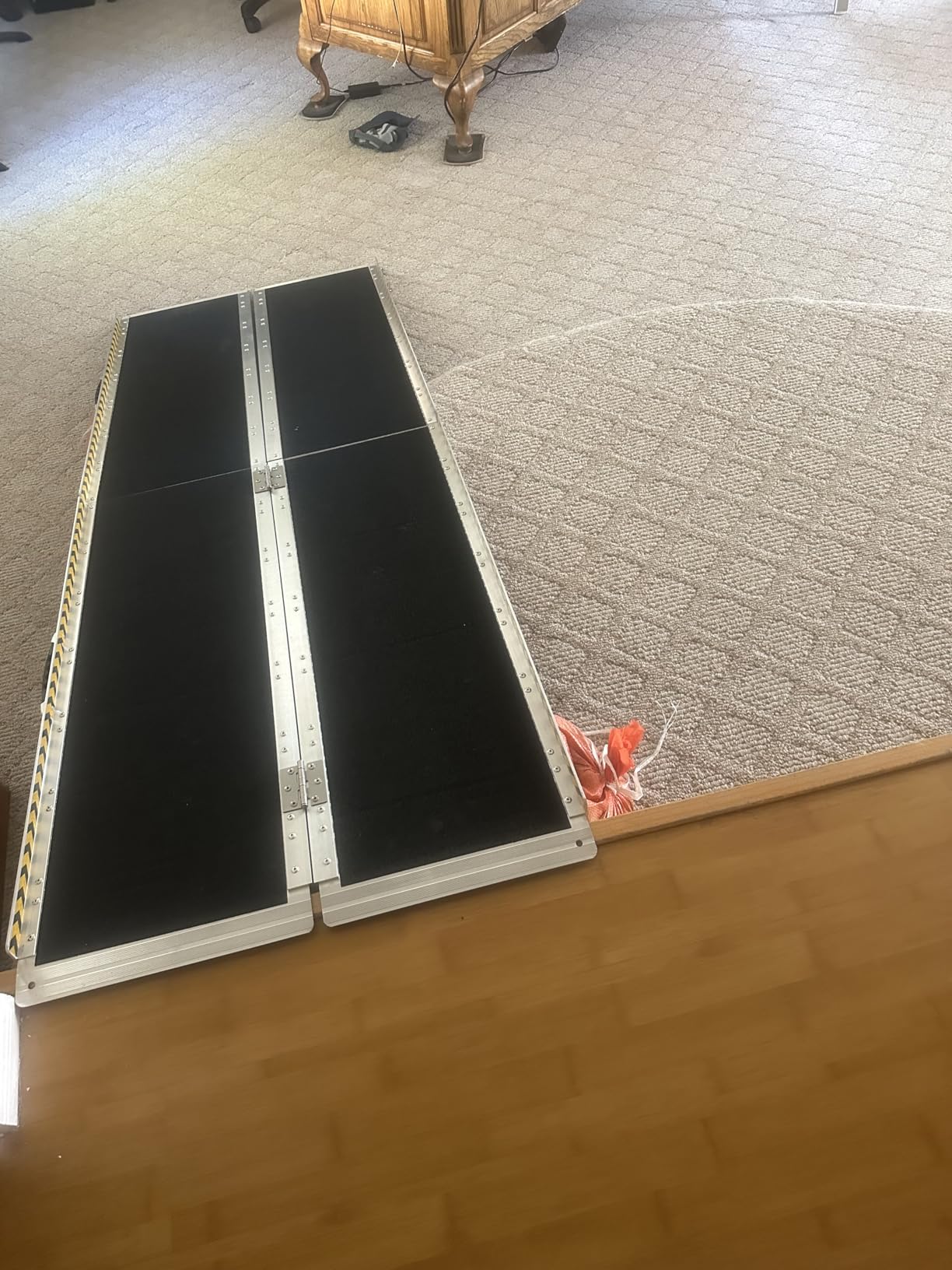 VNN Portable Wheelchair Ramp 6FT, Seamless Non-Slip Aluminum Ramps for Wheelchairs for Home, Handicap Wheelchair Ramps for Home Steps, Aluminum Loading Dock Plates, Doorways customer photo 2
