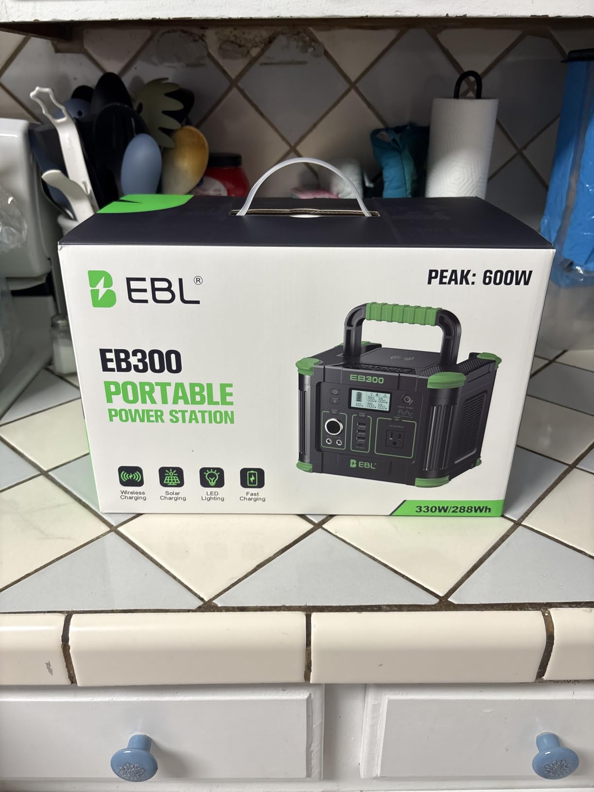 Portable Power Station 1000W (Peak 2000W), 999Wh Solar Generator, 110V Pure Sine Wave AC Outlet with PD 60W USB-C Fast Charging, Outdoor Camping RV Van Home Backup Off-Grid Living customer photo 2
