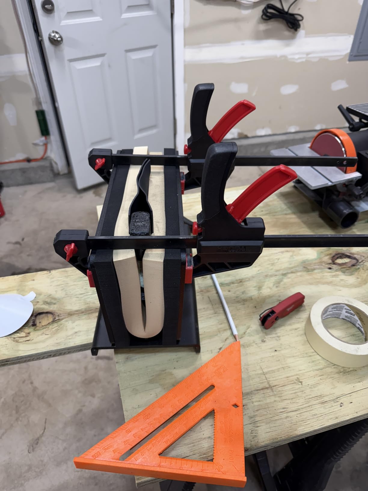 HolsterSmith Kydex Holster Molding Press - Bench Model - USA Made - (w/Maxx Form Molding Foam) - (8 x 12 Inches) - Kydex Holster and Sheath Press customer photo 1