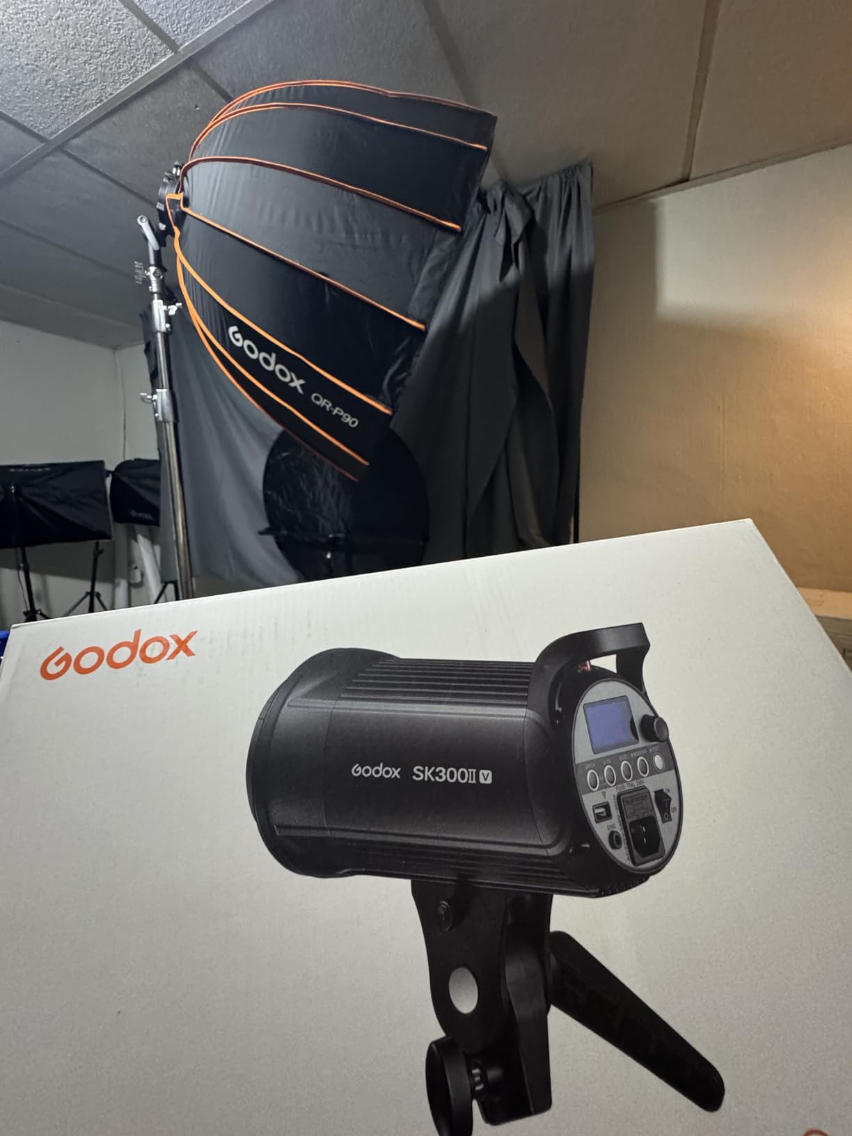 SK400II-V 400Ws Photo Studio Strobe Flash Monolight Light with Bowens Mount & 10W LED Modeling Lamp for Studio, Shooting, Location and Portrait Photography customer photo 2