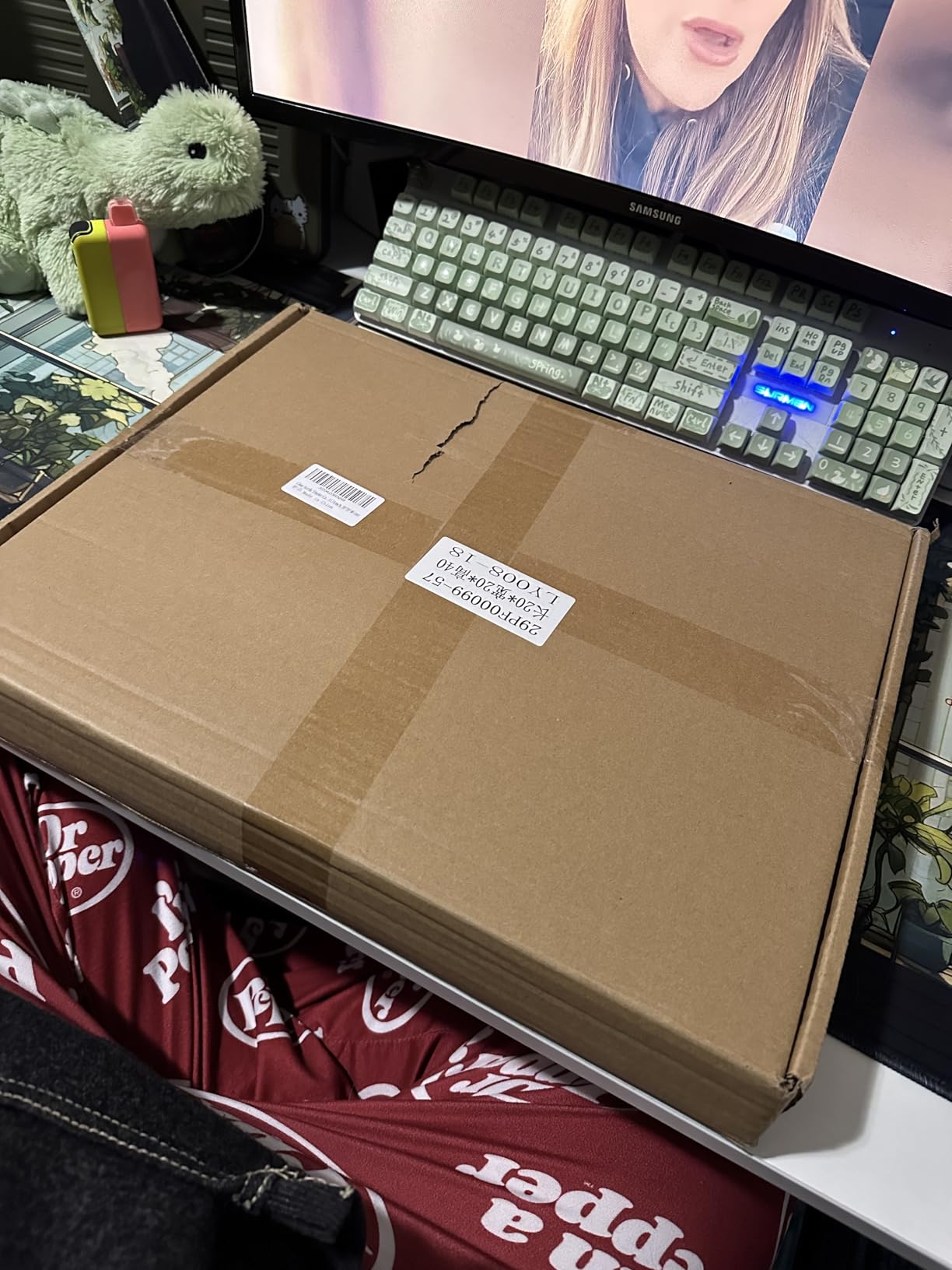Clear Acrylic Display Case, Self-Assemble Showcase for Collectibles, Action Figures, Dolls- Alternative Glass Box for Commemorative Gifts (14x14x14 inch, 35x35x35 cm) customer photo 1