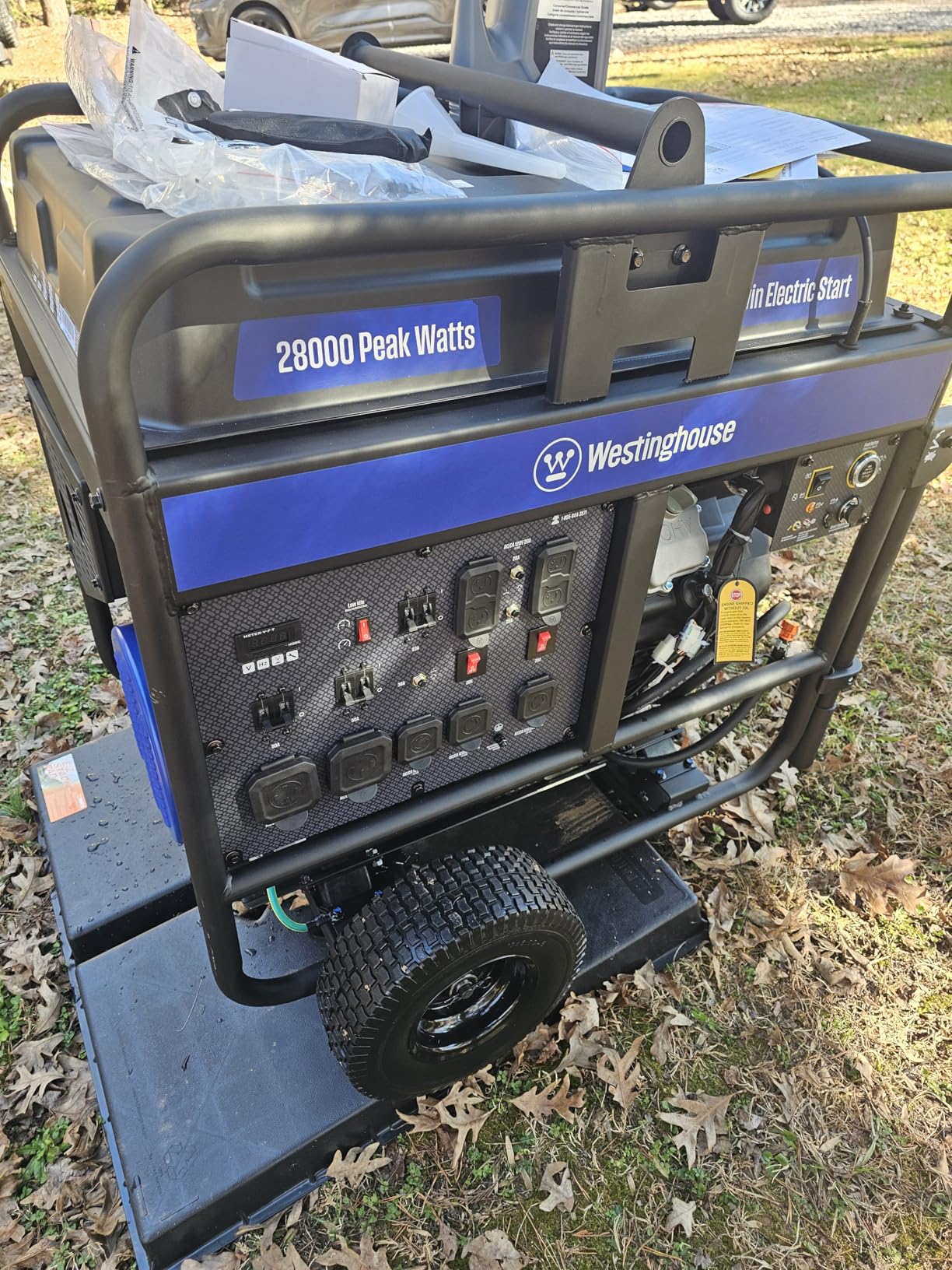 Westinghouse 28000 Peak Watt Home Backup Portable Generator, Remote Electric Start with Auto Choke, Transfer Switch Ready 30A & 50A Outlets, Gas Powered, CO Sensor, Blue customer photo 2