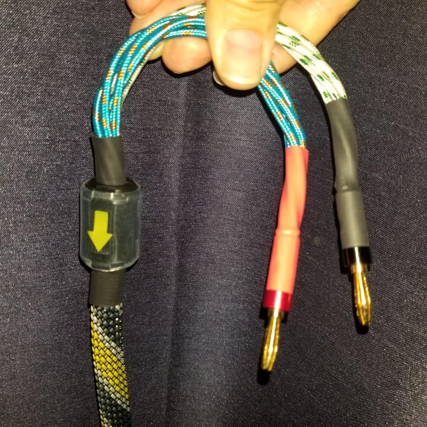 Monosaudio 9AWG Speaker Wire with banana plugs Pair HiFi braided Audiophile Speaker Cable High Purity OFC Gold Plated Brass Banana Plug Connectors for Speakers,Amplifier,Audio,AV Receivers(1.5M/5.0Ft) customer photo 2