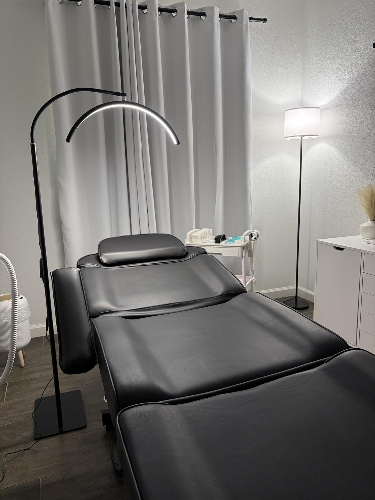 BarberPub Fully Electric Facial Bed with 3 Motor for Esthetician, Tattoo Chair for Client, Massage Bed for Esthetician, Electric Adjustment 2751 (White) customer photo 2