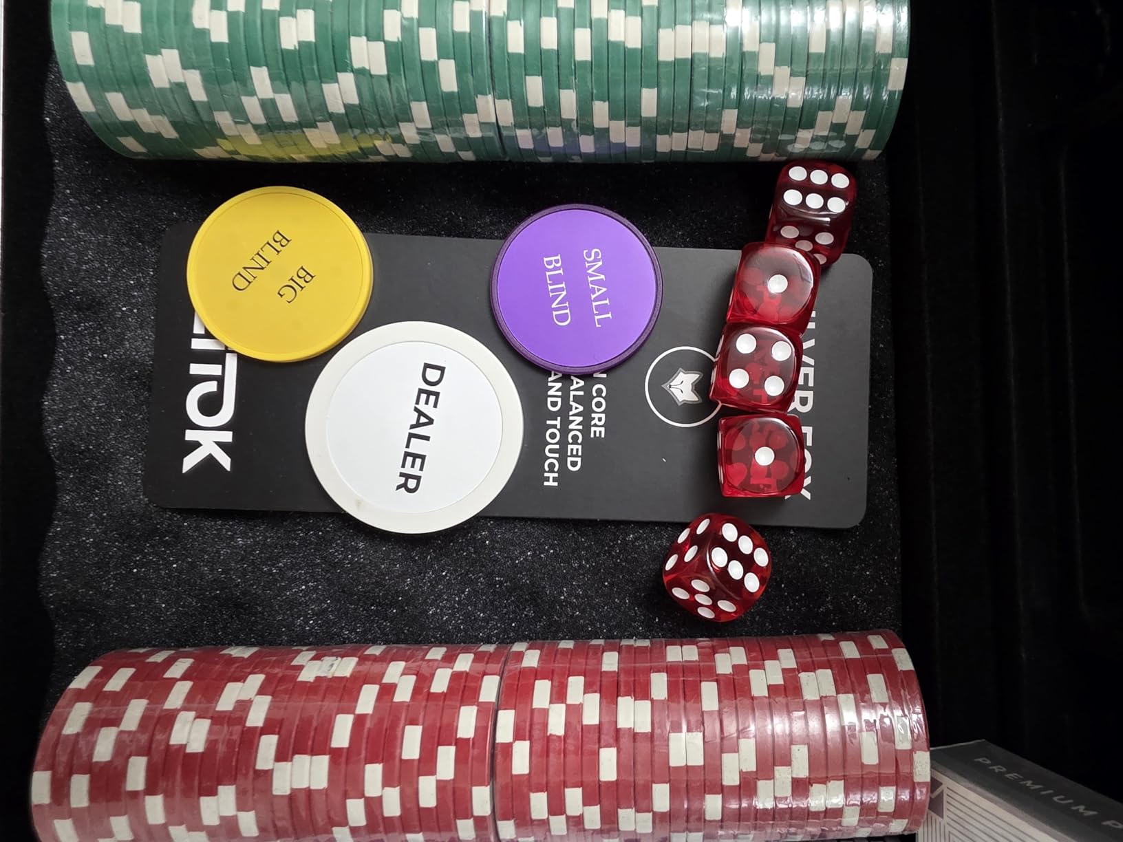 HEITOK 500pcs Numbered Poker Chip Set - 11.5g Heavyweight Casino Grade Poker Chips with Aluminum Case, 2 Decks, Dealer Buttons for Texas Hold'em & Blackjack, Adult Game Night Kit customer photo 2