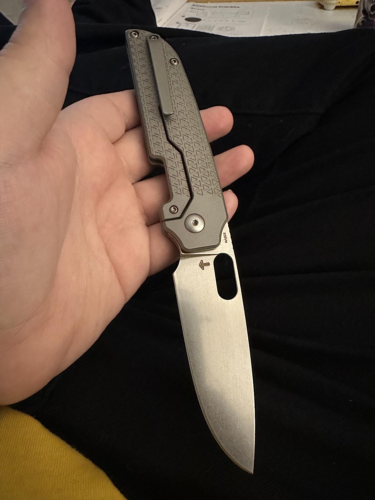Kizer Varatas Pocket Knife, 3.27 Inches S35VN Blade Folding EDC Knife with Titanium Handle, Thumb Hole Opener Folding Hunting Knives Ki3637A1 customer photo 2