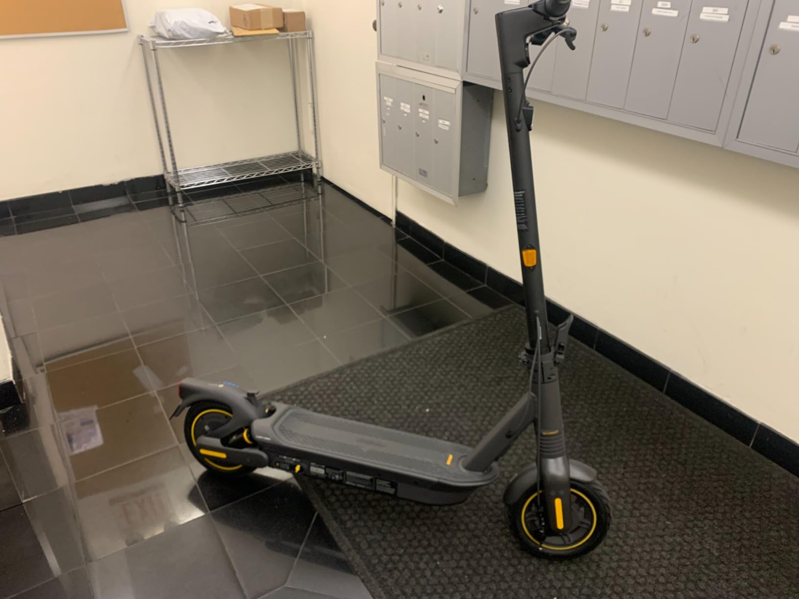 Segway Ninebot MAX Series Electric Scooter, Up to 22-28 MPH, Long Range, Dual Suspension & Braking System, Fast Charging, Scooter for Adults, UL-2272 2271 Certified (G2/G3) customer photo 2