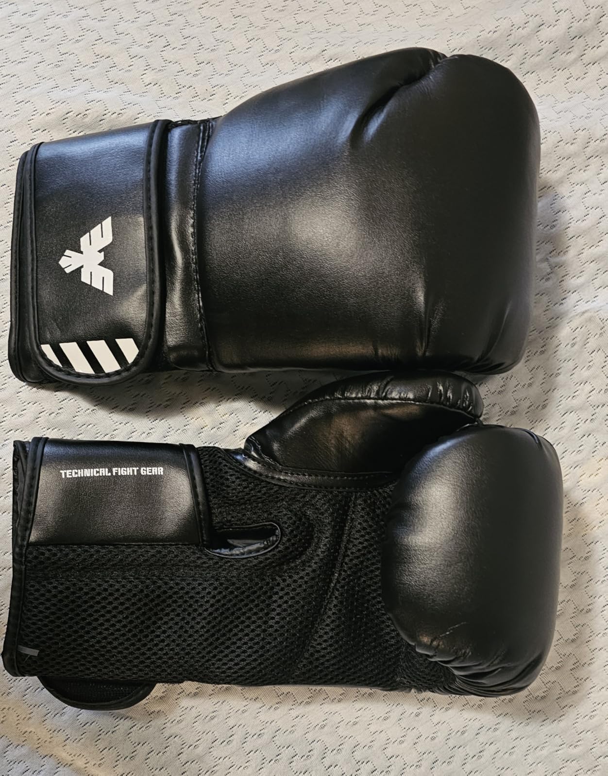 6 Ft Tall Muay Thai Punching Bag Set - Heavy Bag, Training Gloves, Hand Wraps for Kickboxing Heavy Bag, MMA 100 Lbs Bag (Unfilled) customer photo 1