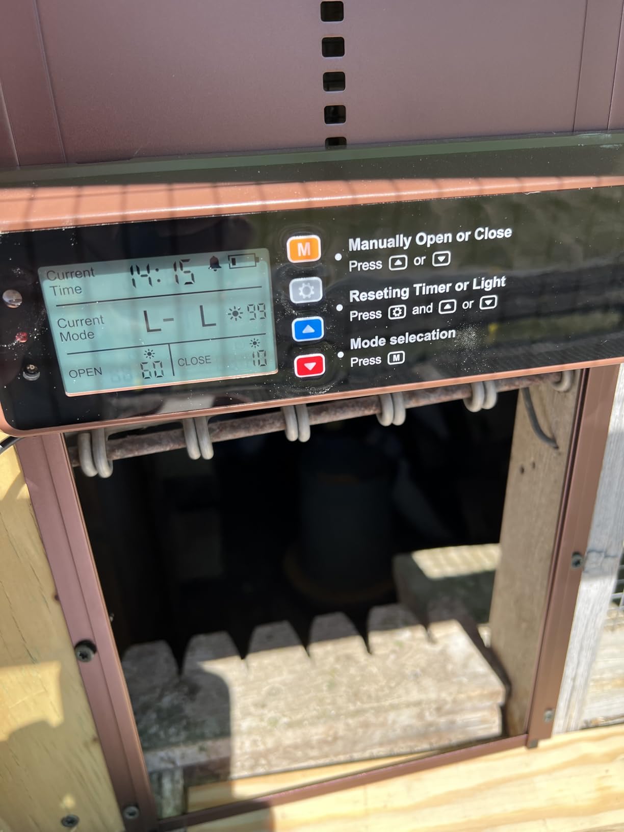 NyPots Automatic Chicken Coop Door Solar Powered customer photo 1