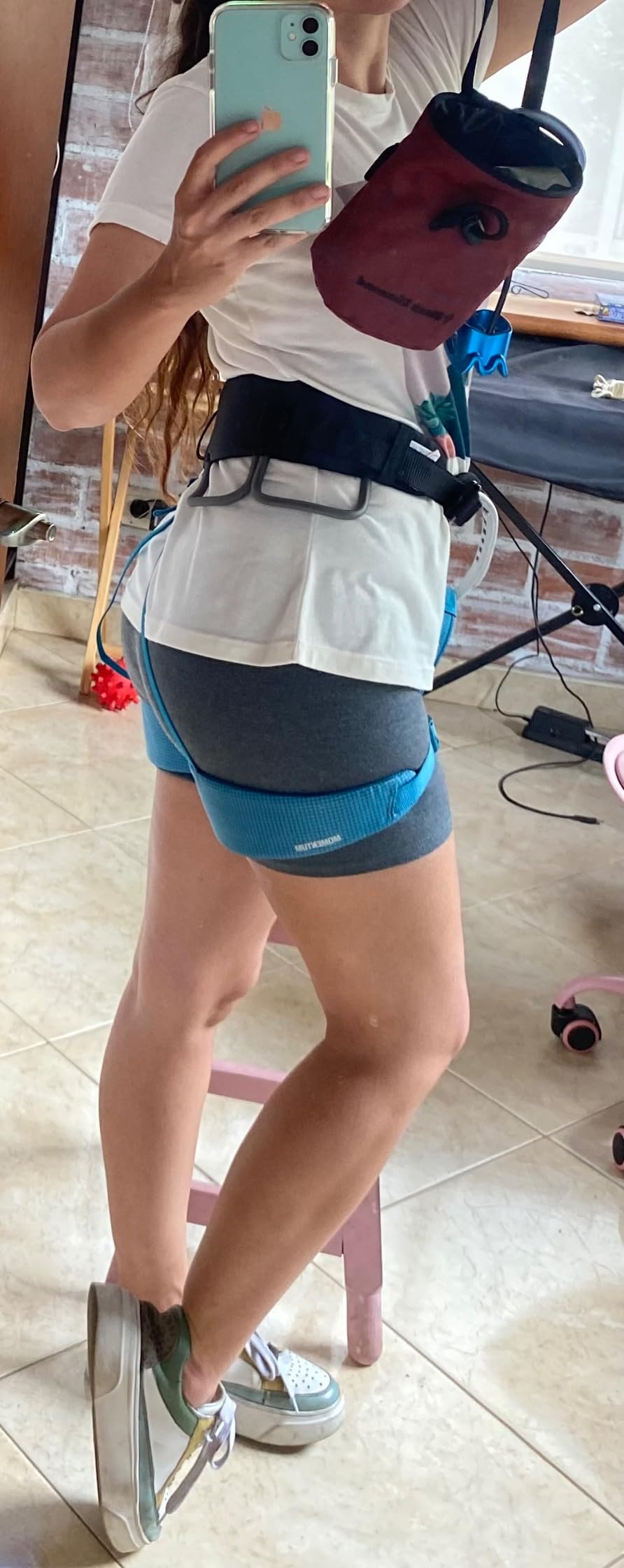 Black Diamond Women's Momentum Rock Climbing Harness | Dual Core Construction | Adjustable Waist & Leg Loops customer photo 1