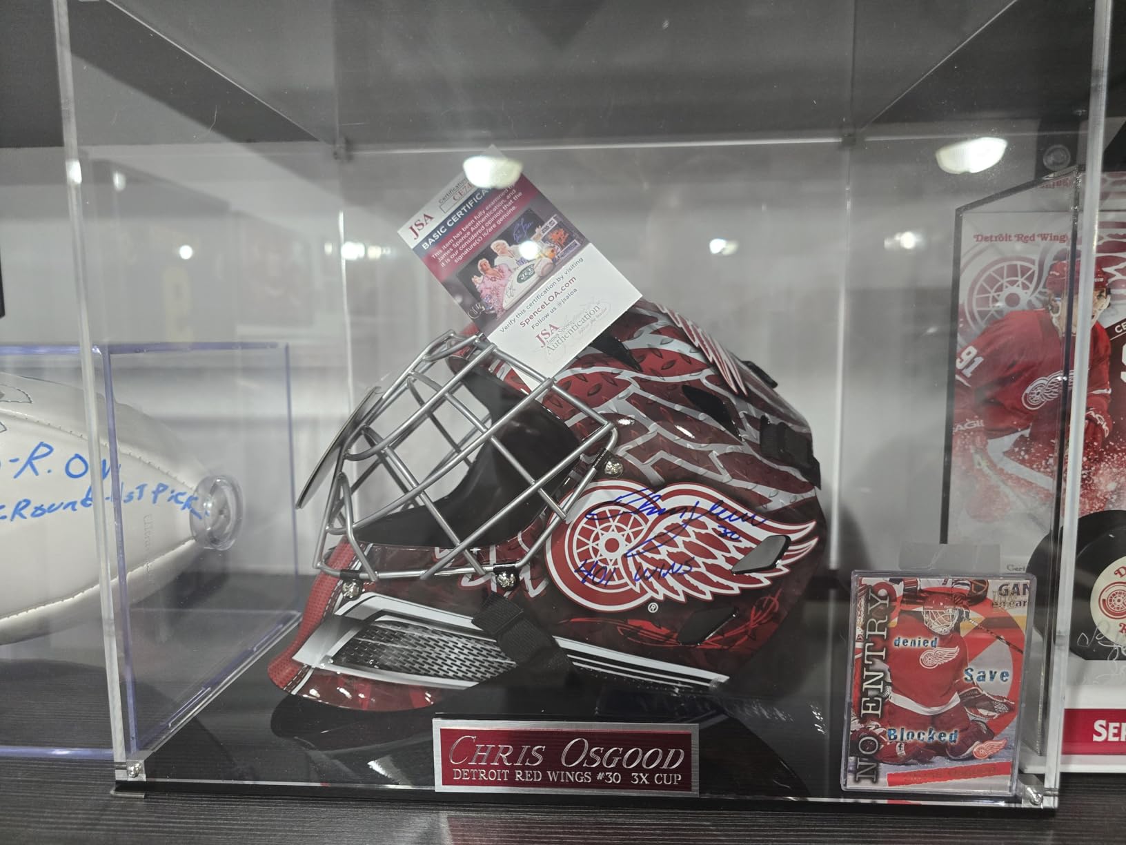 All Clear Acrylic Helmet Display Case, Assembly Box for Helmet Display, High-end Memory Box for Memorabilia (15x12x13