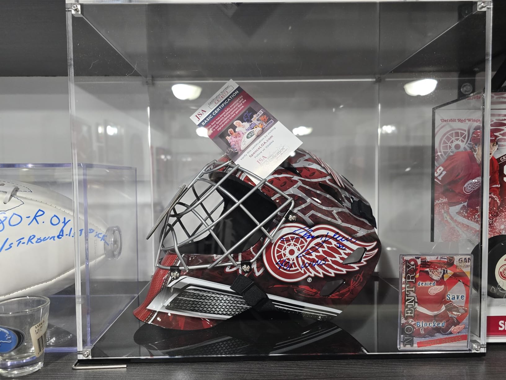 All Clear Acrylic Helmet Display Case, Assembly Box for Helmet Display, High-end Memory Box for Memorabilia (15x12x13