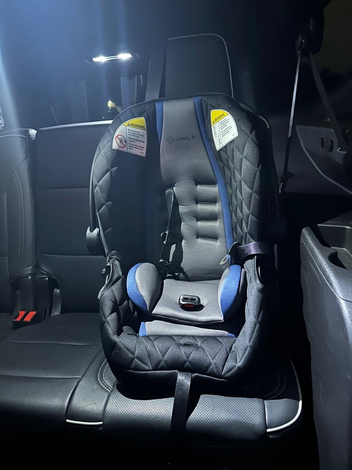 Safety 1st onBoard Insta-Latch DLX Infant Car Seat with Base, Baby Car Seat for 4-30 lbs., Rear Facing Car Seat, Beach Rose customer photo 2