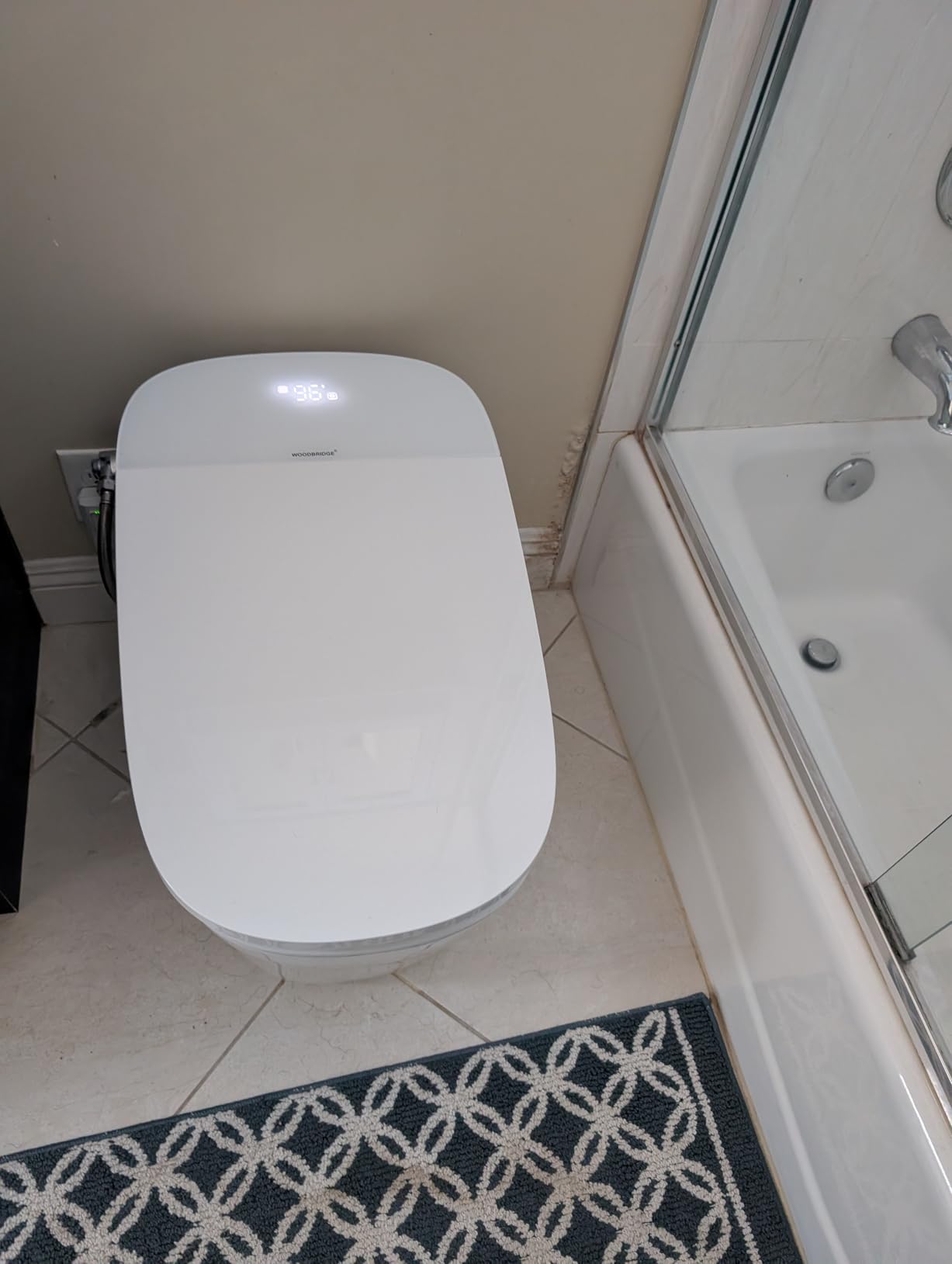 WOODBRIDGE Smart Toilet with 1000g MaP Flush Score, Foam Shield, Moving Dryer, Blackout Flush, ADA Comfort Height, Auto Open & Close, Heated Seat, B0930S customer photo 2