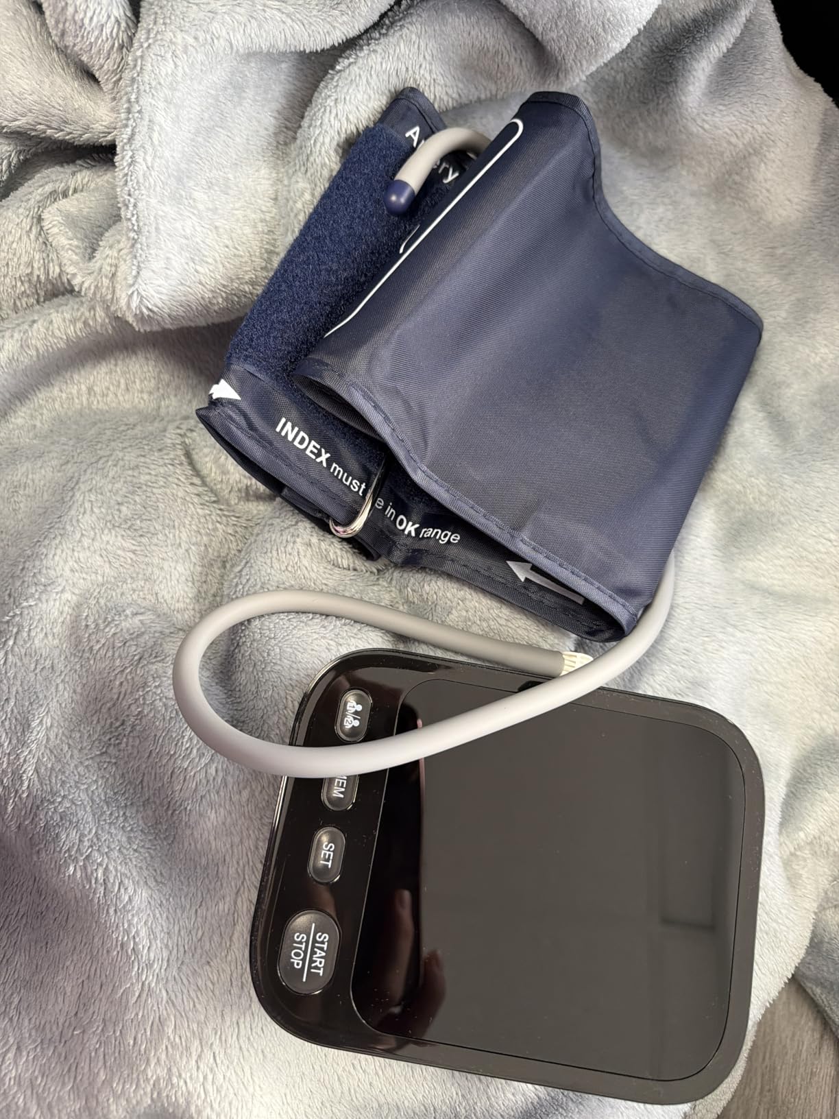 Blood Pressure Machine, Automatic Upper Arm Blood Pressure Monitor with 2x199 Readout, 4.5 Inch Backlit Large Screen Adjustable Large Cuff 9 to 17 Inches - Arrhythmia and Home Hypertension Detector customer photo 2