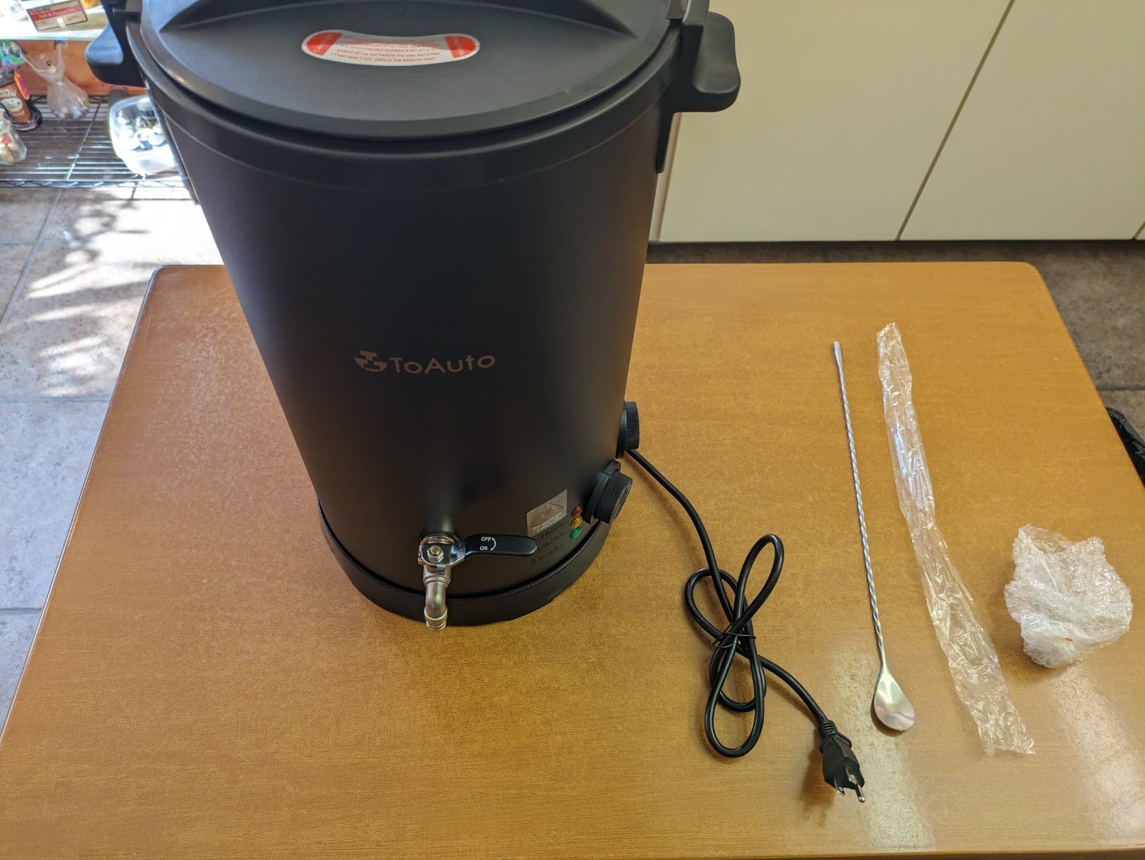 TOAUTO 20Lbs Wax Melter for Candle Making - Candle Wax Melting Pot with Three Power Adjustment 60 to 100 Degrees Temp Setting for Soy Wax Business Candle Making(Black) customer photo 2