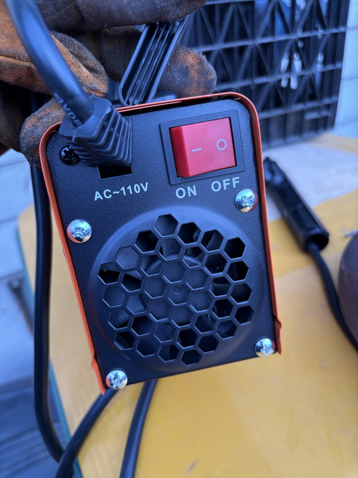 Super Mini Stick Welder 250A ARC Portable MMA Welding Machine for Beginners, 10pcs Welding Rod Tools Included customer photo 1