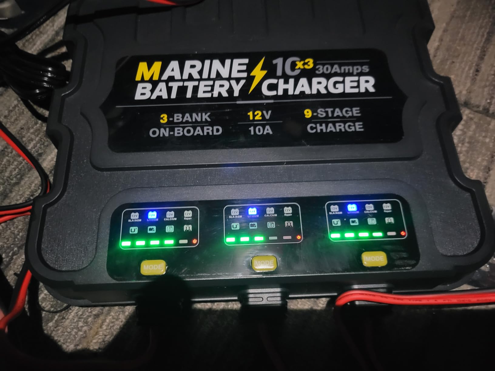 3 Bank Marine Battery Charger, 12V 30A (10A/Bank) Smart Waterproof Onboard Boat Battery Charger, Battery Maintainer & Desulfator for SLA/AGM/Lithium (LiFePO4), Calcium and Deep-Cycle Batteries customer photo 1