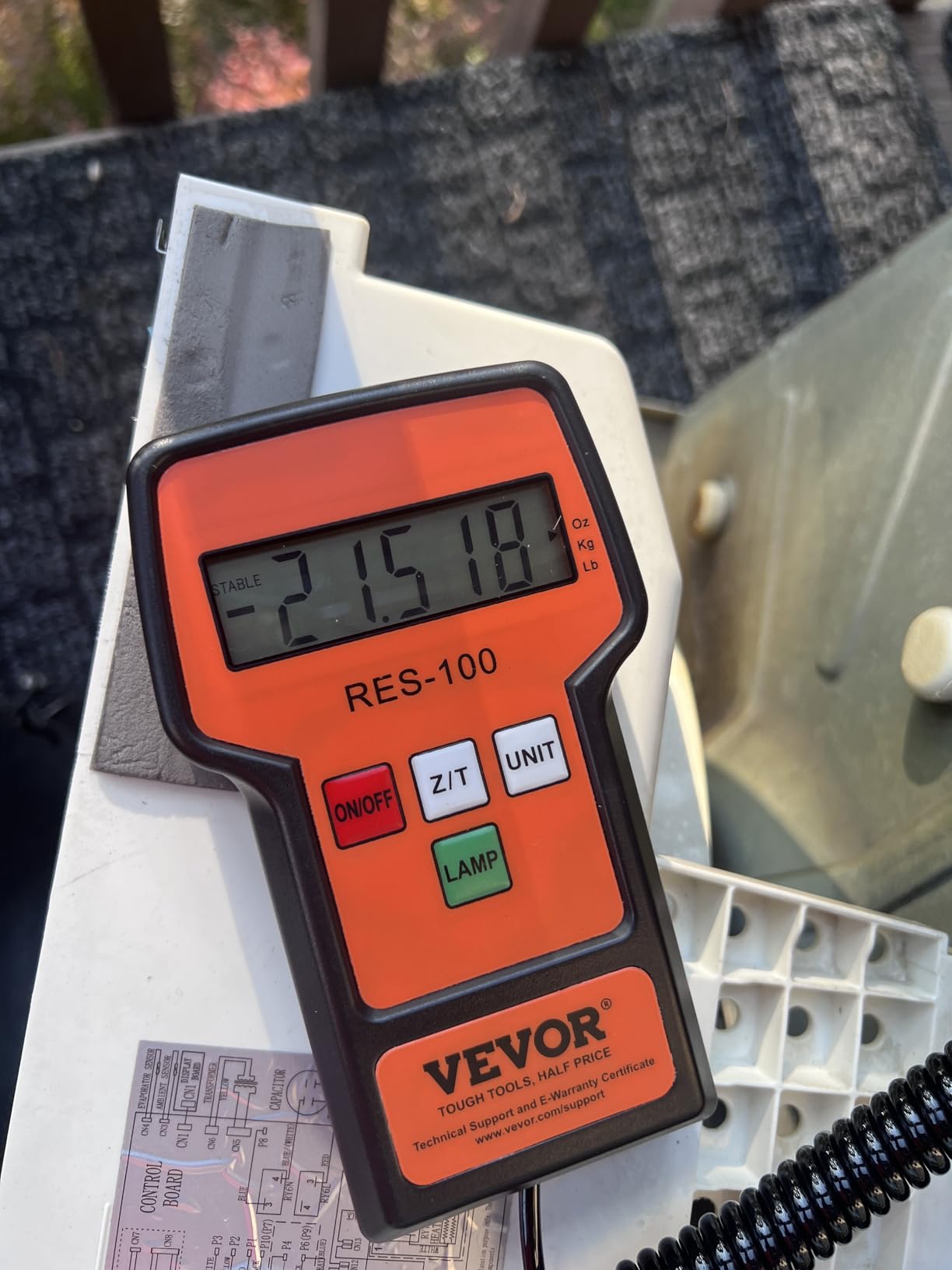 VEVOR Refrigerant Scale 110 LBS HVAC Charging Recovery Freon Scale, with Wired Remote Control, 2g High Precision Electronic Digital Recovery Weight Scale with Case and Dry Battery customer photo 2