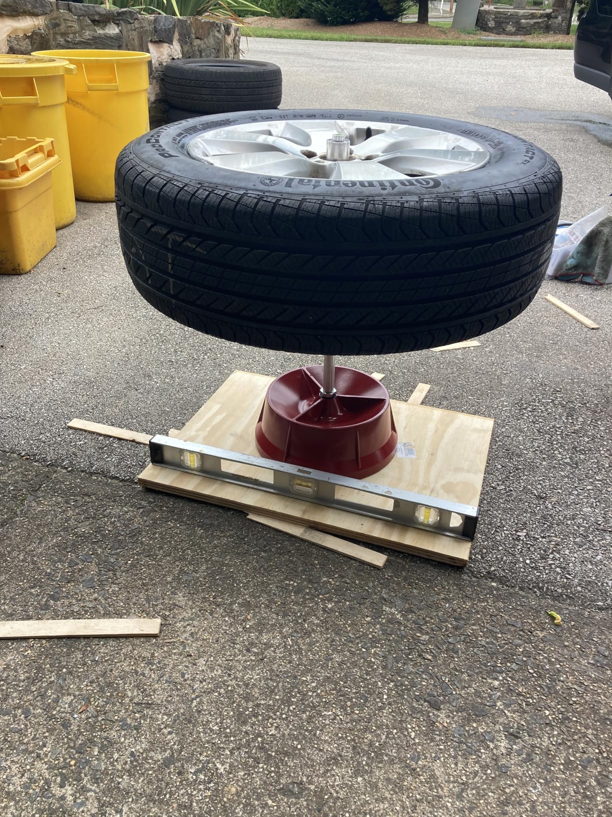 Portable Wheel Balancer with Heavy Duty Hubs | Tire Balancer Machine with Bubble Level, Tire Changer, Rim Balancing Machine, for Car and Light Truck customer photo 1