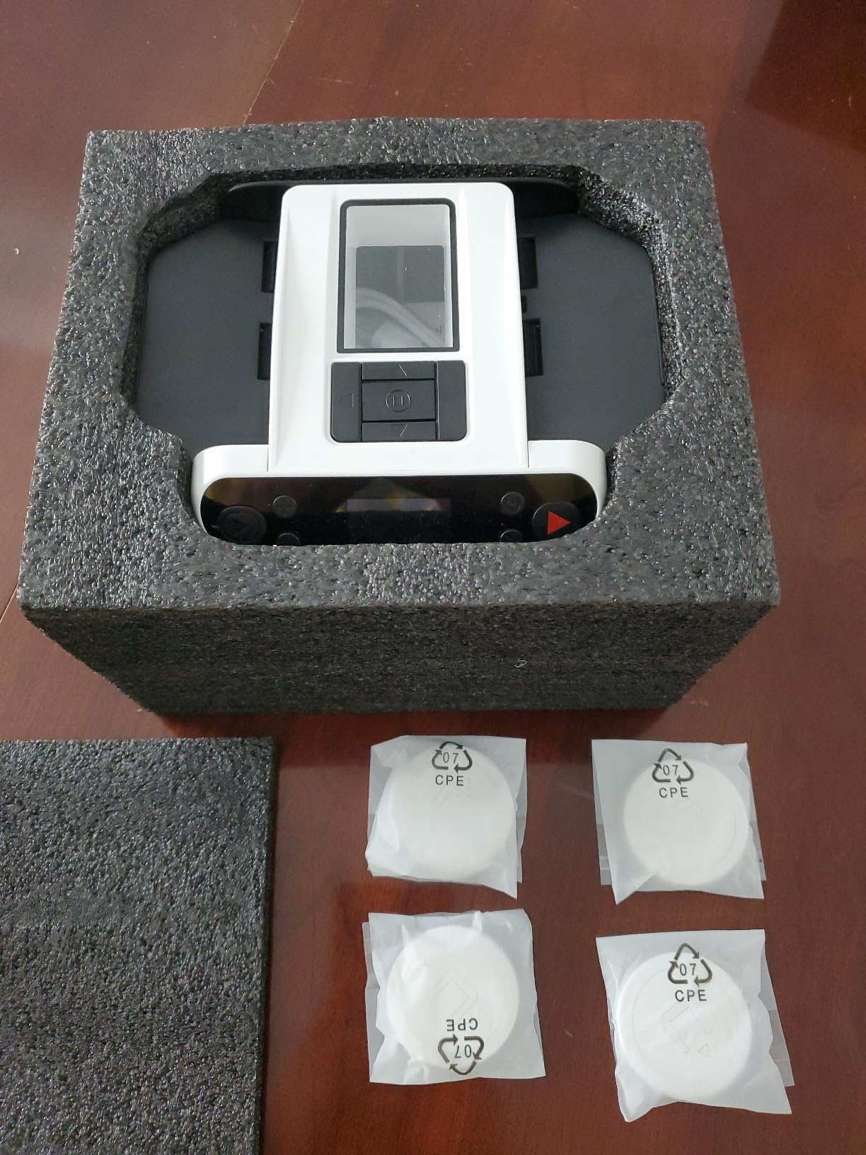 ShuffleBox G1 Pro 2025 Version Automatic Card Shuffler and Dealer 2-in-1 for 12 Players, Ultra Quiet, Rechargeable, Remote Card Calling, for Board Games and Poker Games (White) customer photo 2