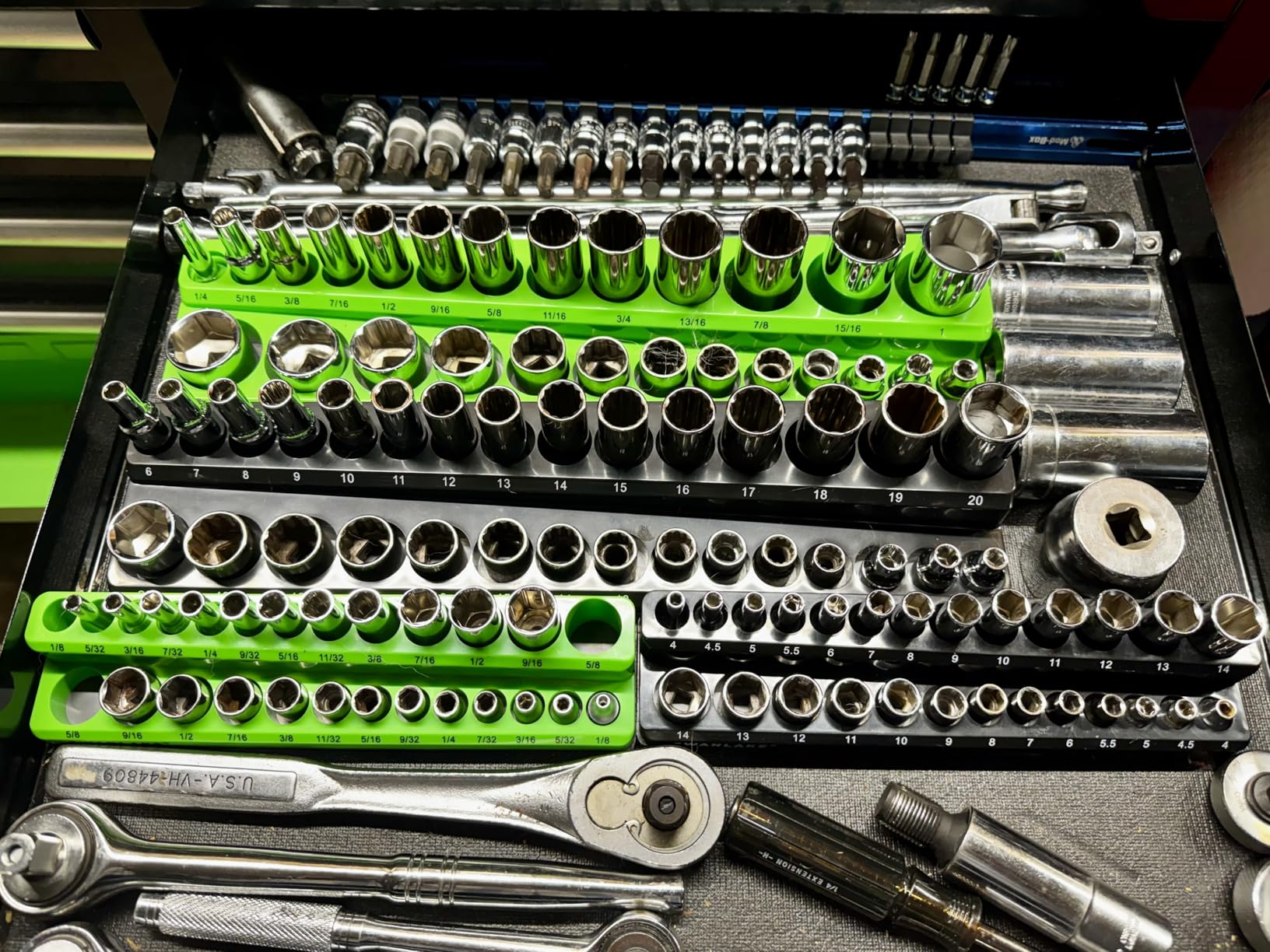 Magnetic Socket Organizer Holder Tool: 8PCS Set includes 2PCS 1/4