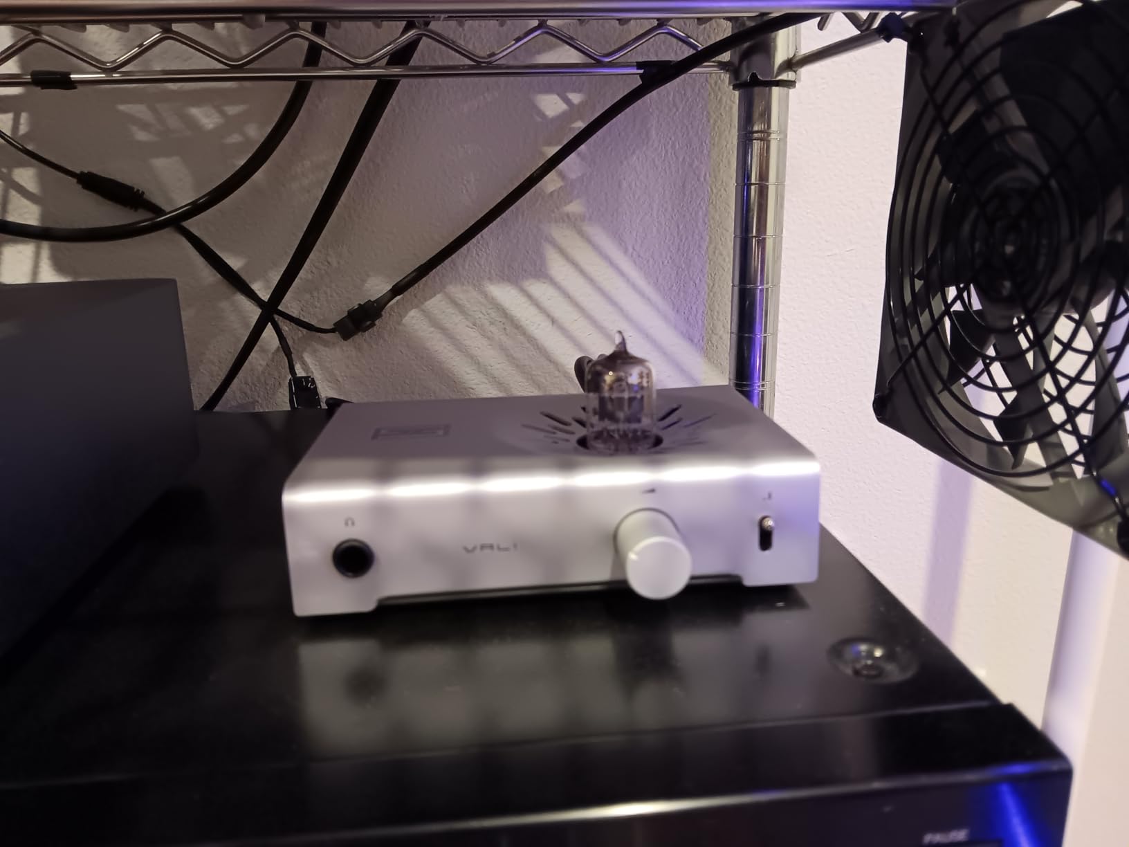 Schiit Vali 3 Beautiful Tube Hybrid Headphone Amp and Preamp - Silver customer photo 1