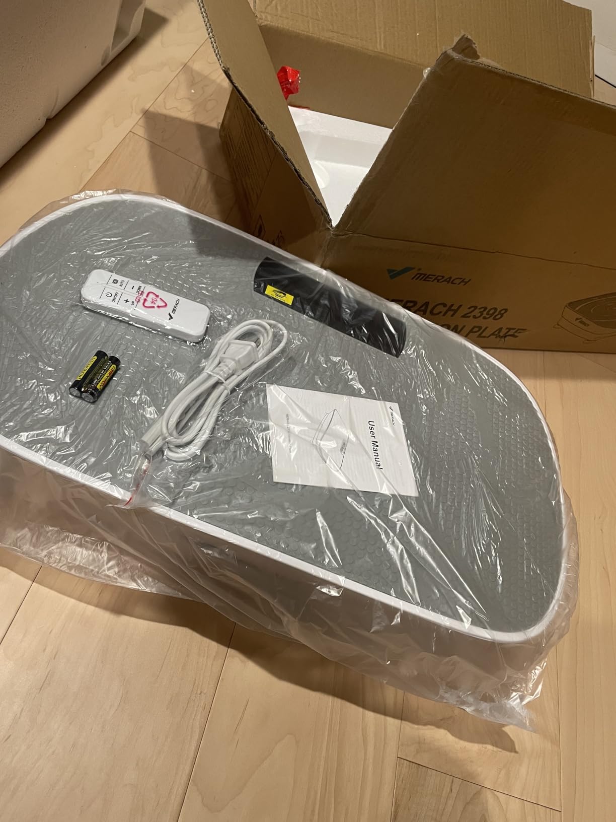 MERACH Vibration Plate Exercise Machine, Whole Body Workout Equipment for Women, Bluetooth and Silicone Pedal, Vibration Plate with Auto Mode, Vibrate Fitness Platform for Home customer photo 2