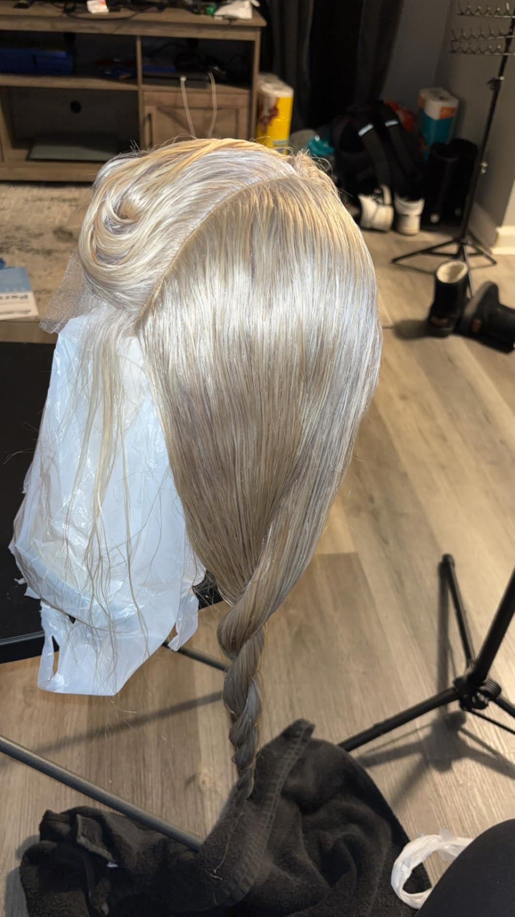Hemndic Wig Stand with Head, Height Adjustable Wig Stand, Wig Head Stand with Mannequin Head with Extra Wig head Clamp Stand customer photo 1