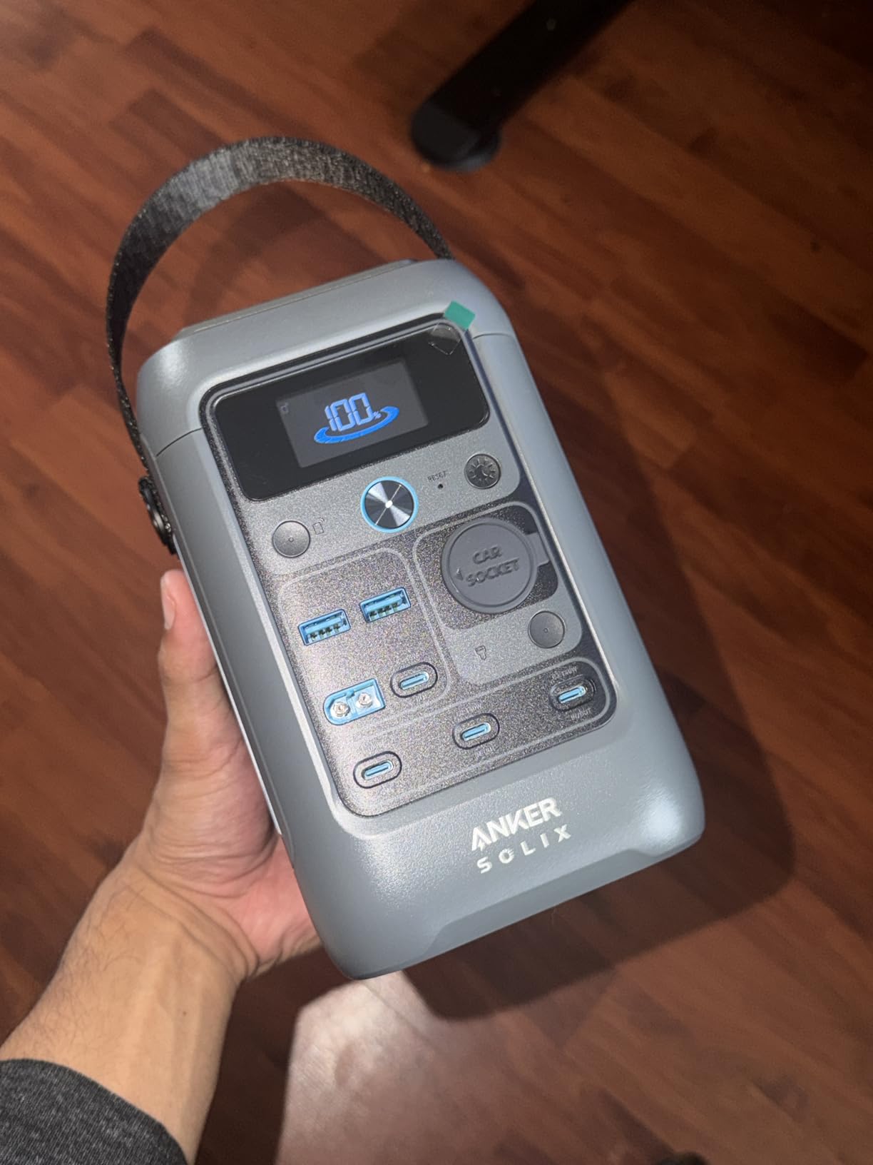 Anker SOLIX C300 DC Power Bank Station, Outdoor 288Wh Portable Power Station, LiFePO4 Battery, 300W Solar Generator, for Camping, Traveling, and Emergencies customer photo 2