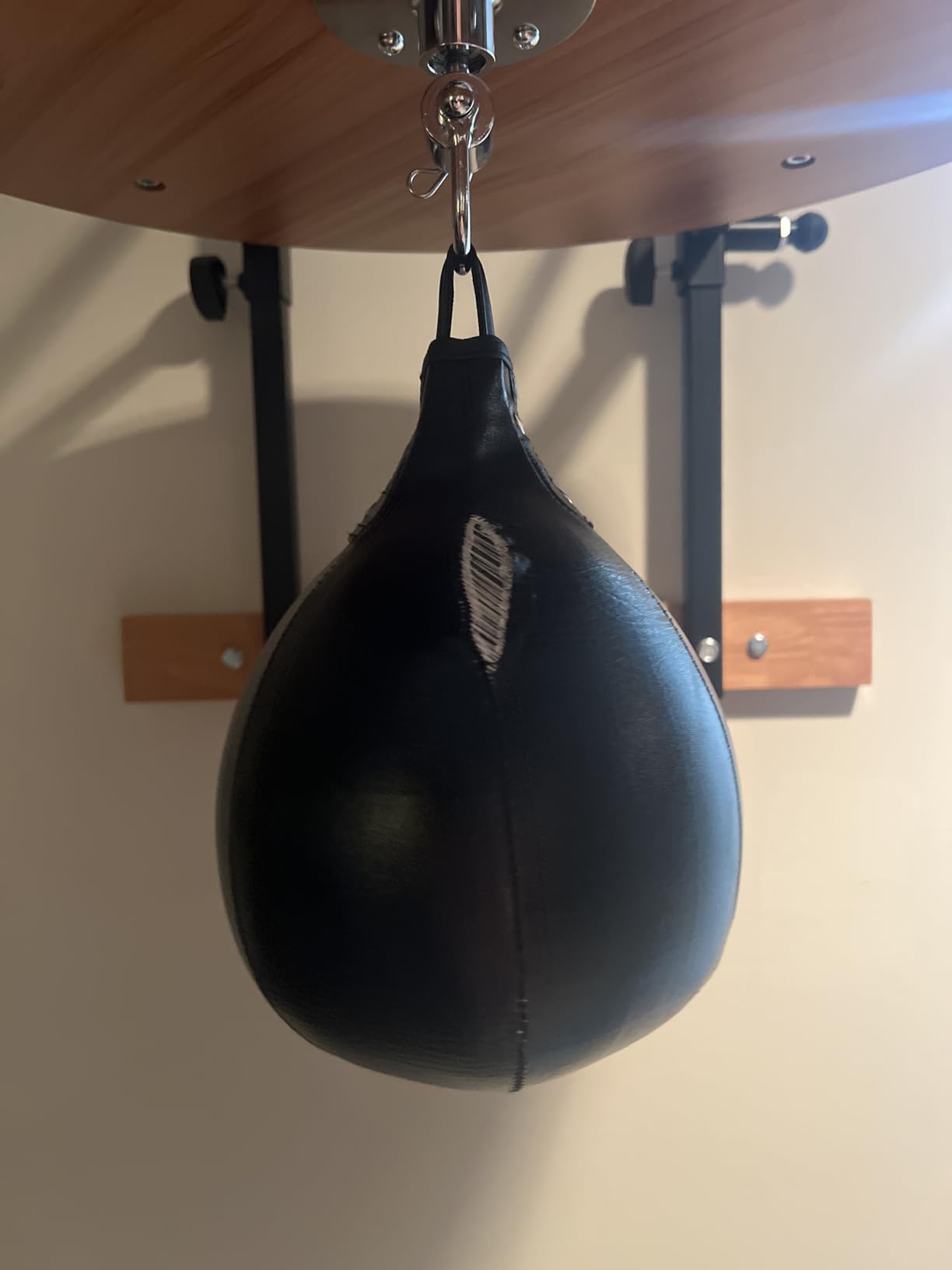 Yes4All 24 inches Adjustable Speed Bag Platform with Upgraded Speed Balls, Wall Mount Punching Bag Boxing Training Full Kit customer photo 2